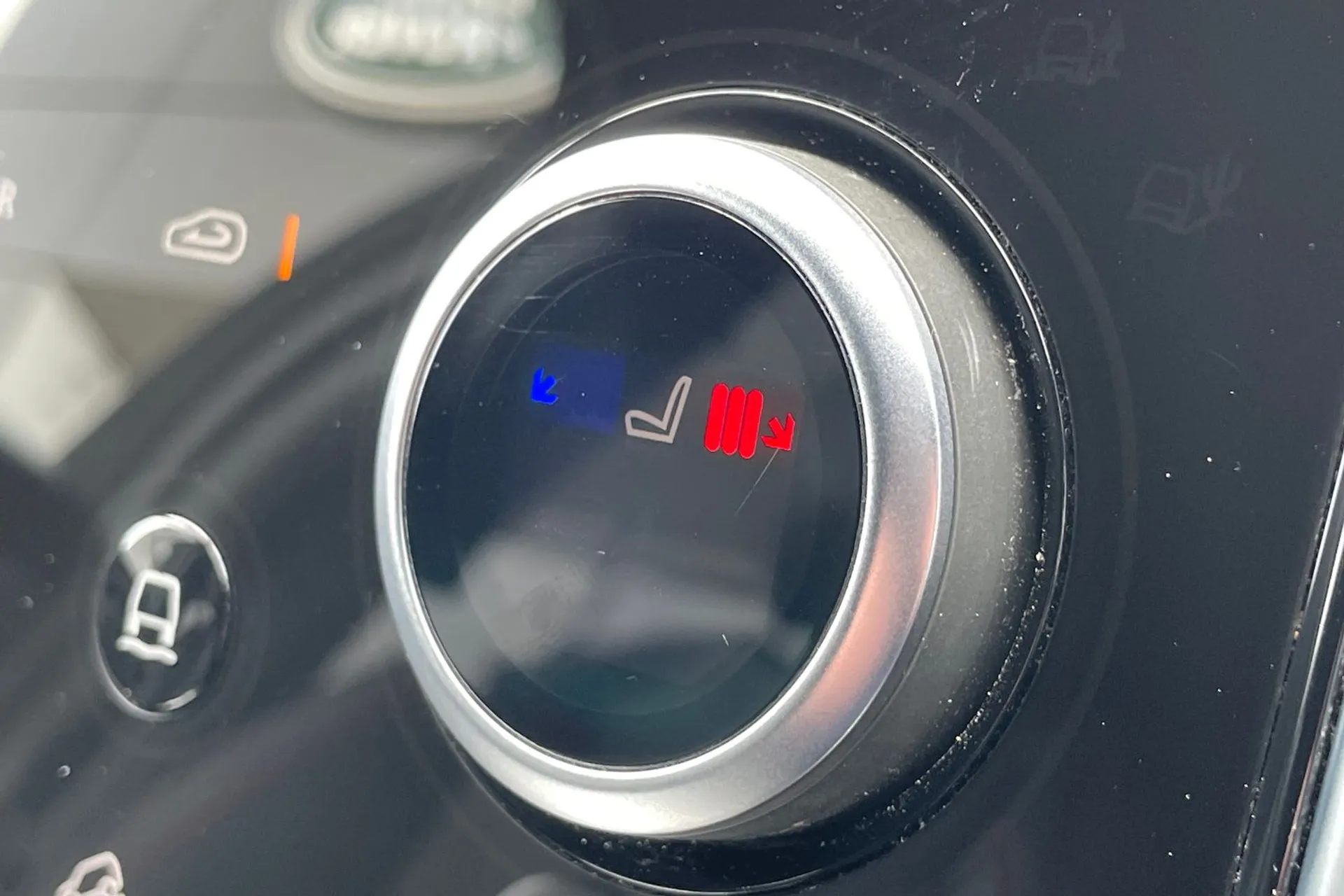 LAND ROVER DISCOVERY SPORT thumbnail image number 17