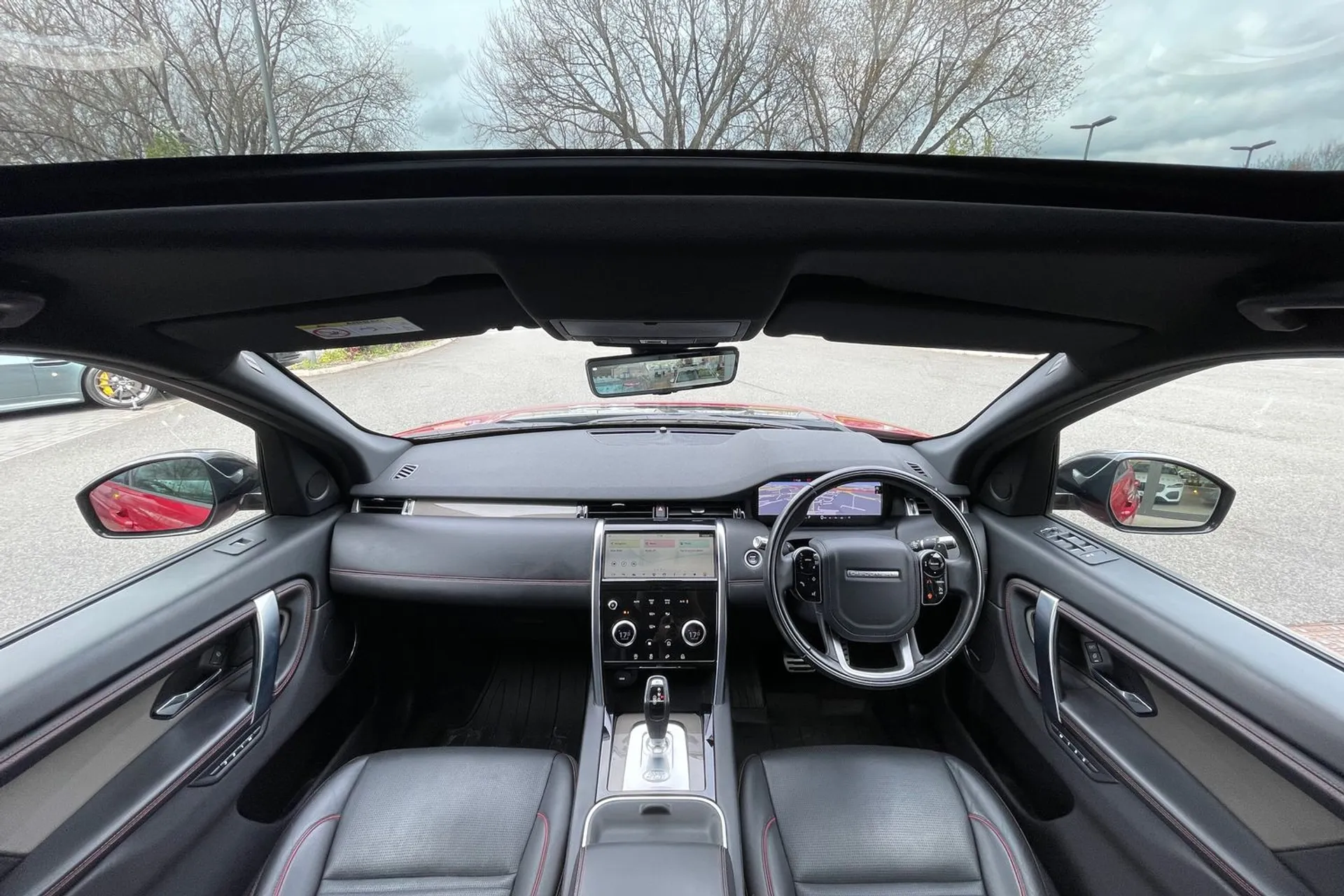 LAND ROVER DISCOVERY SPORT thumbnail image number 3