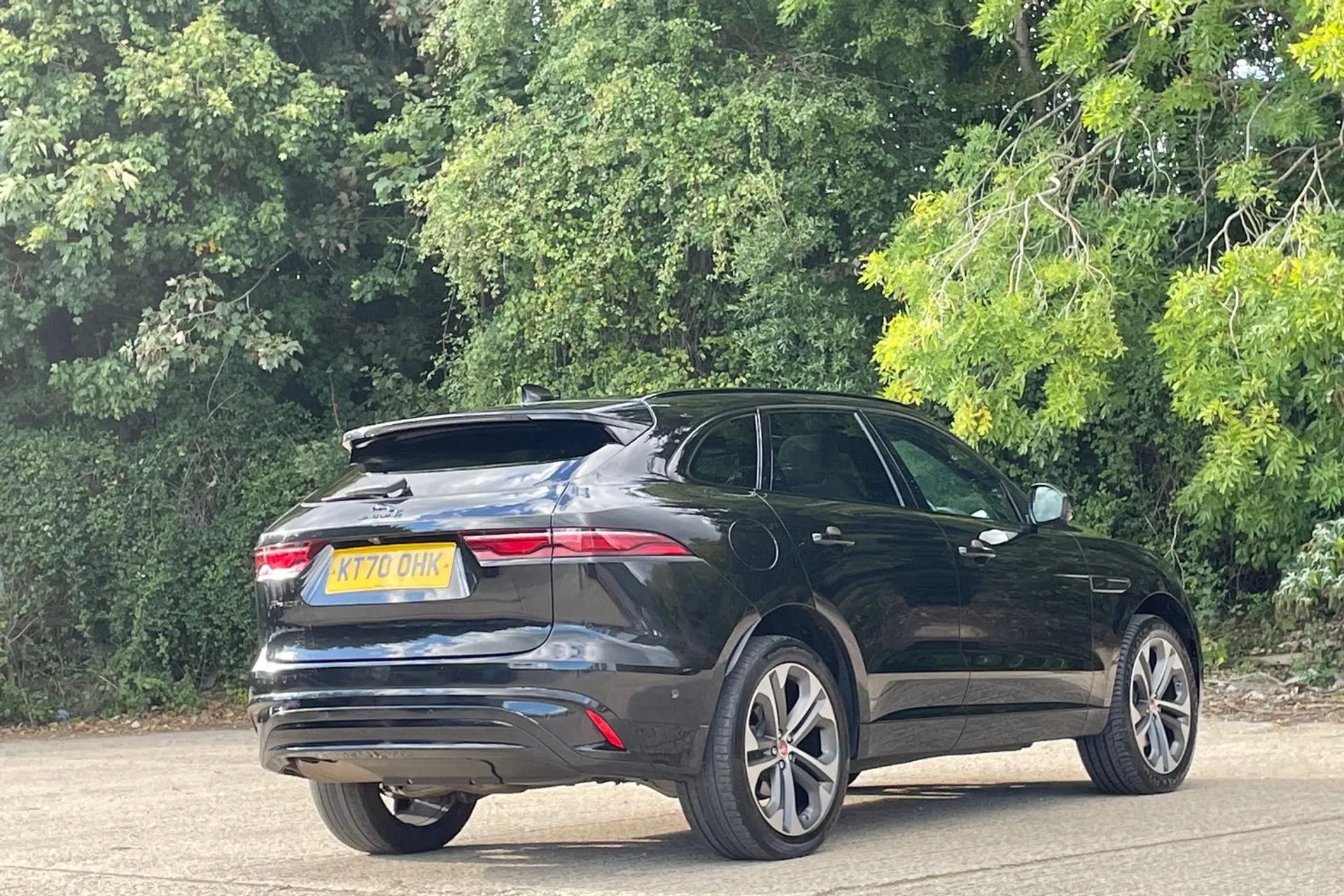 Jaguar F-PACE thumbnail image number 7