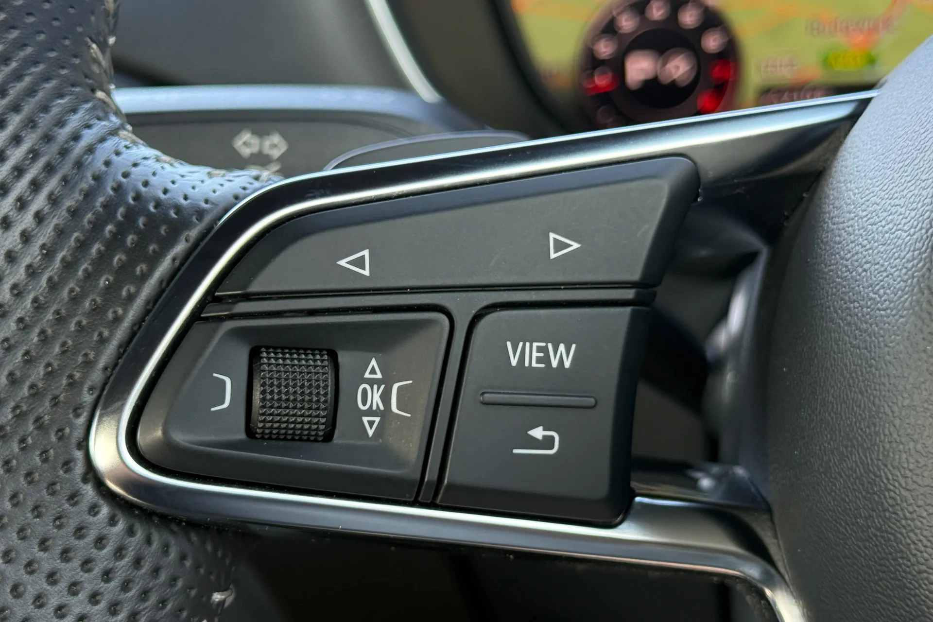 Audi TT thumbnail image number 14