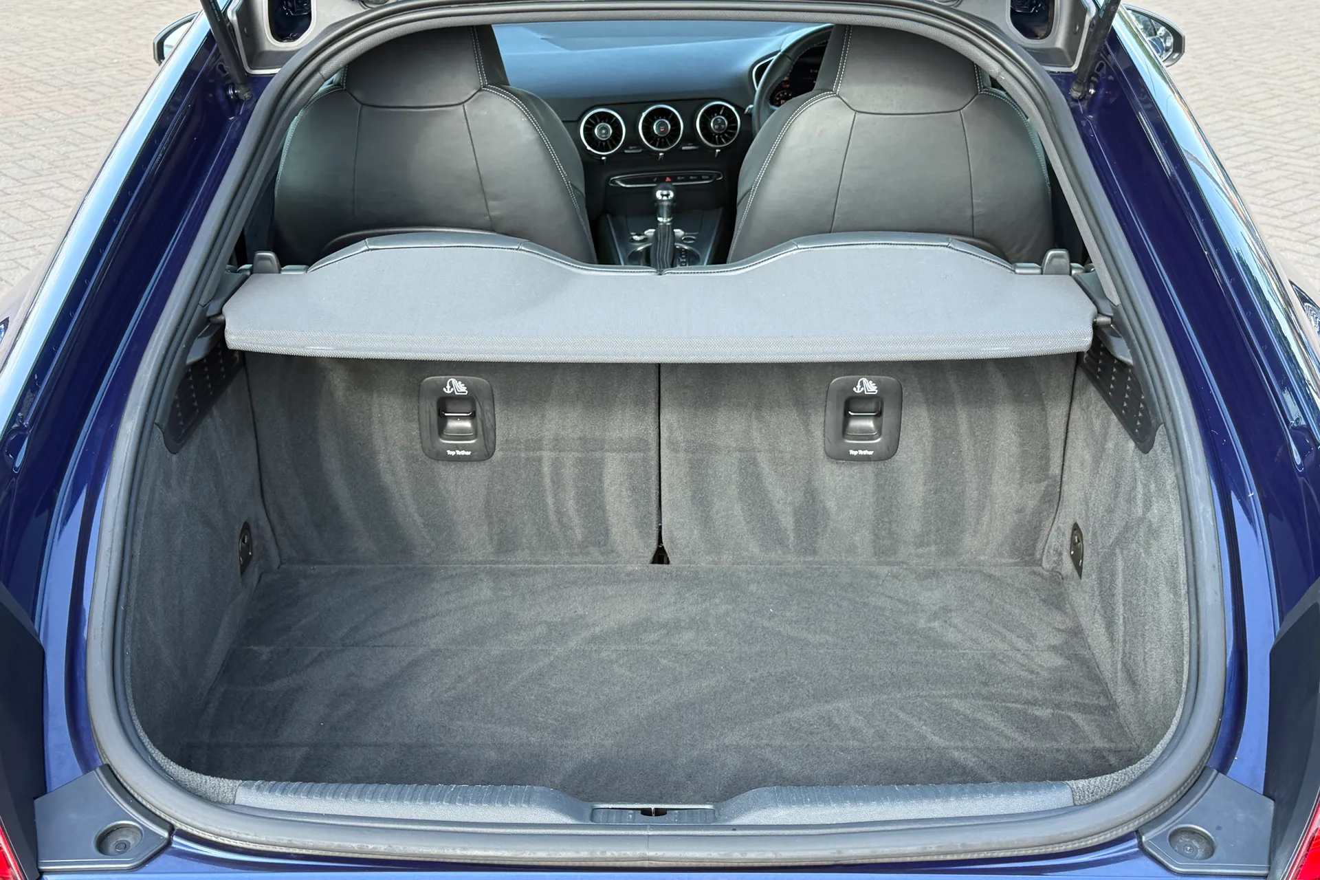 Audi TT thumbnail image number 28