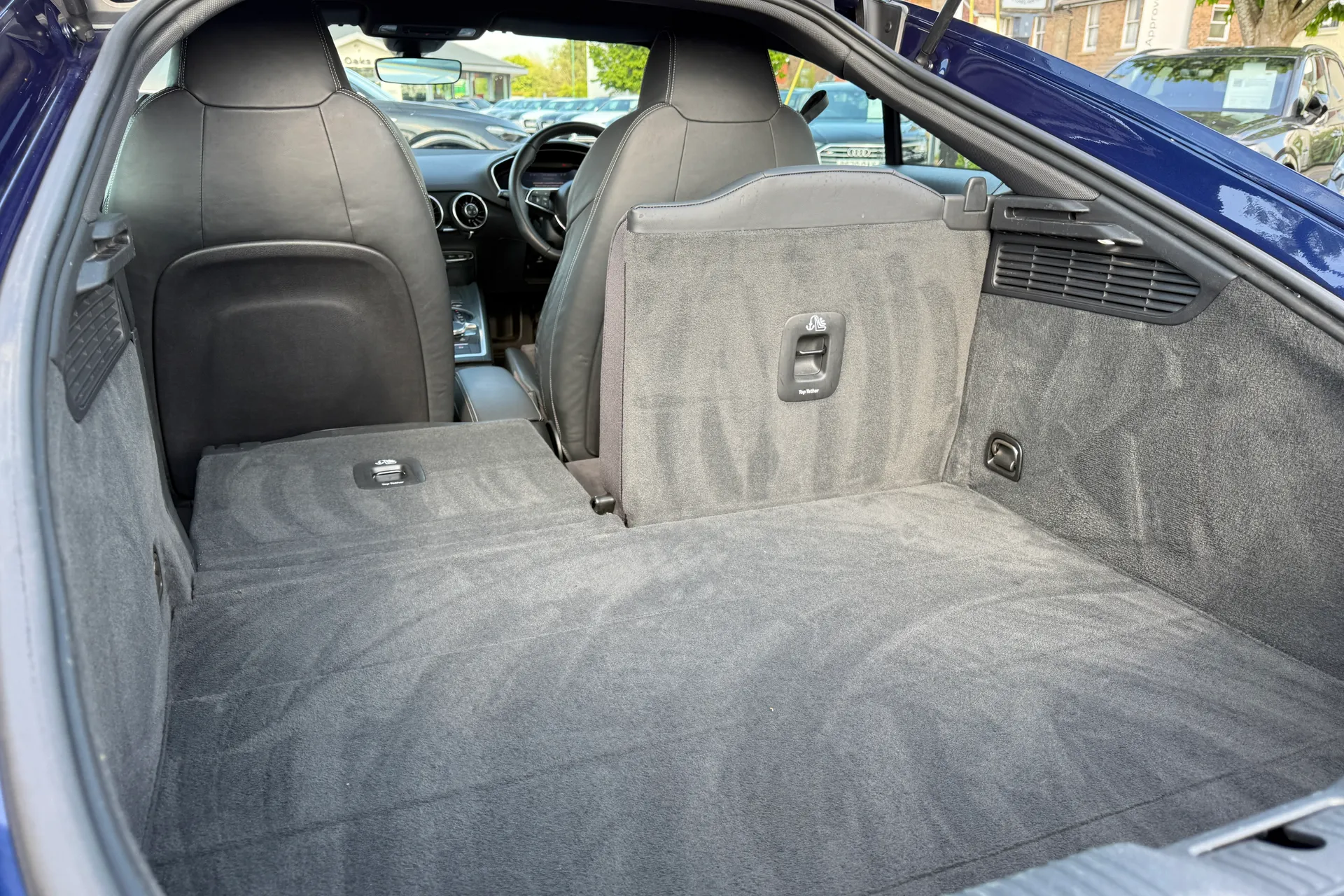 Audi TT thumbnail image number 29