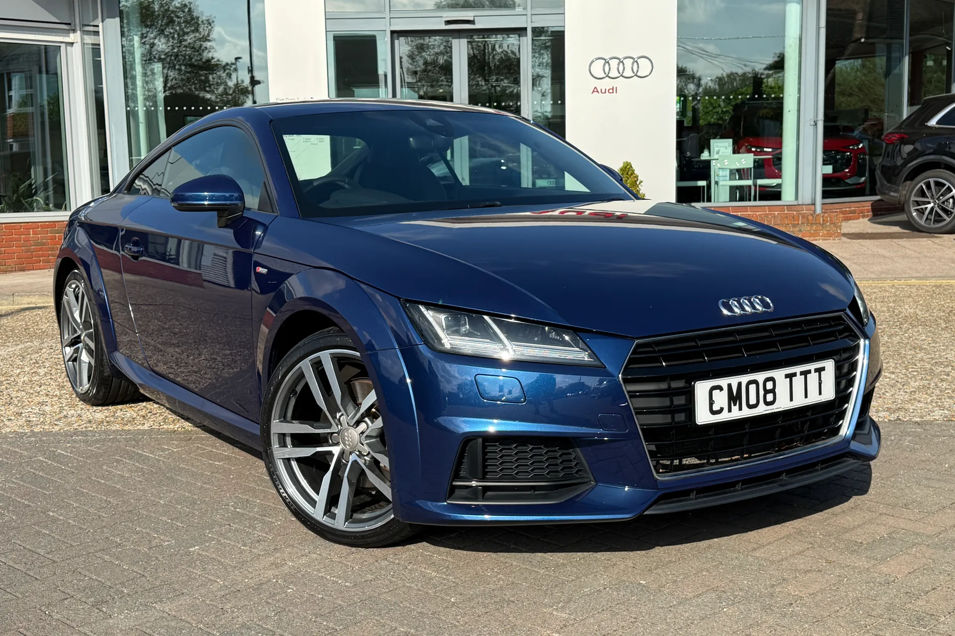Audi TT thumbnail image number 17