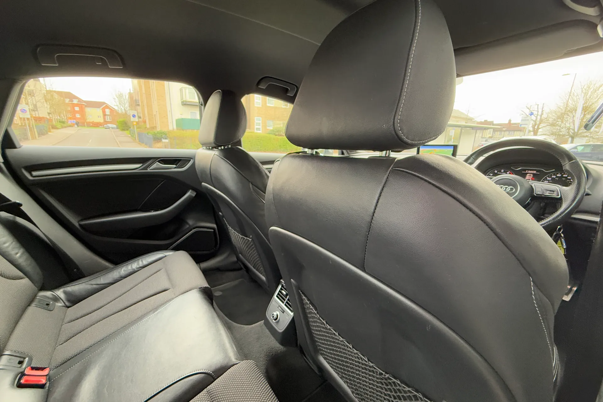 Audi A3 thumbnail image number 38