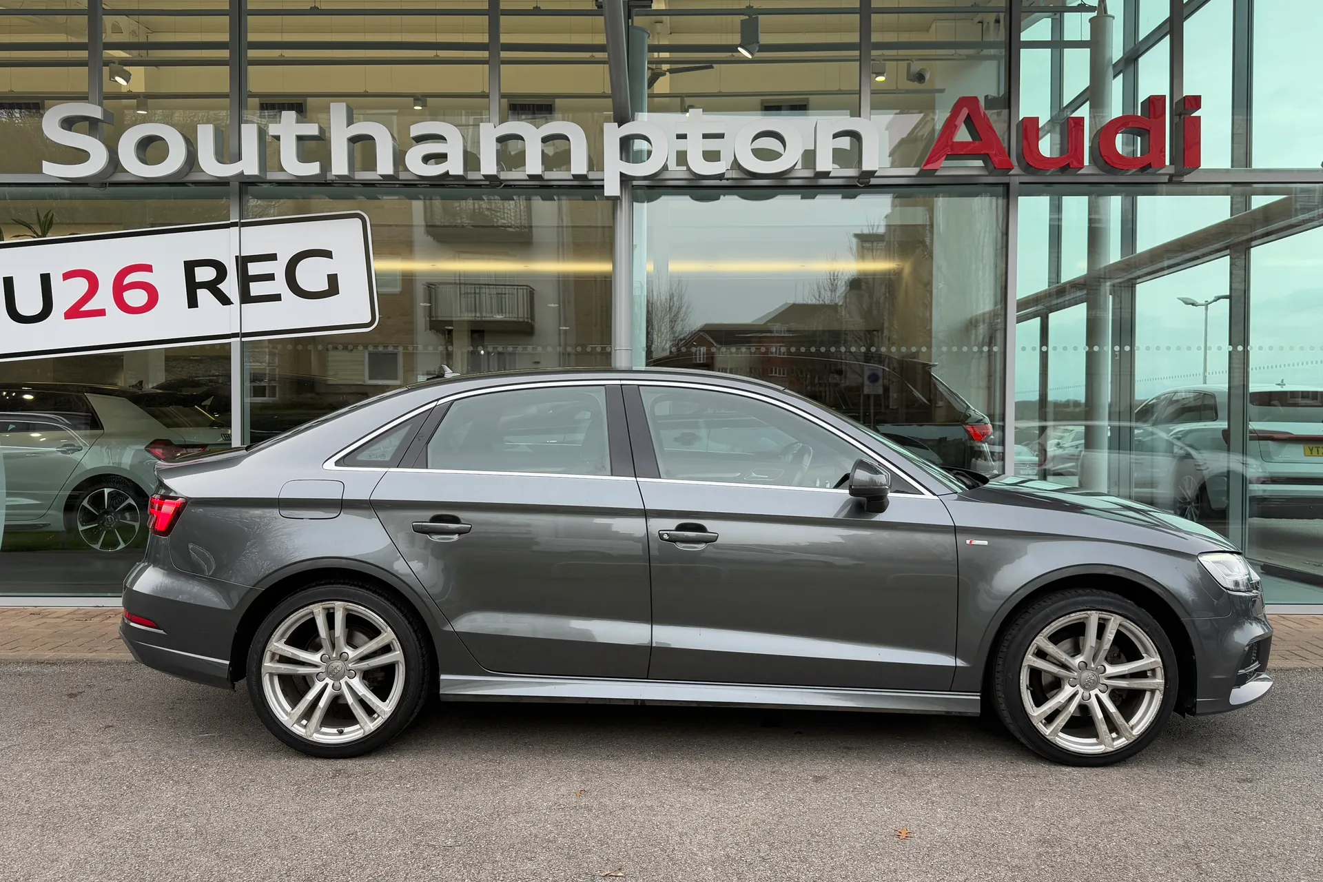 Audi A3 thumbnail image number 2