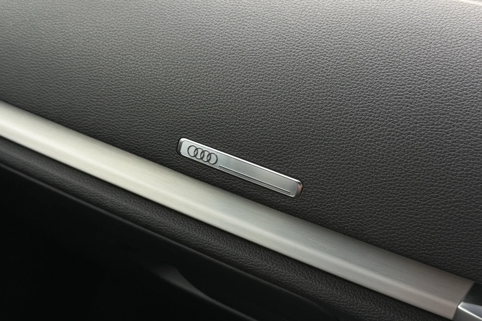 Audi A3 thumbnail image number 25