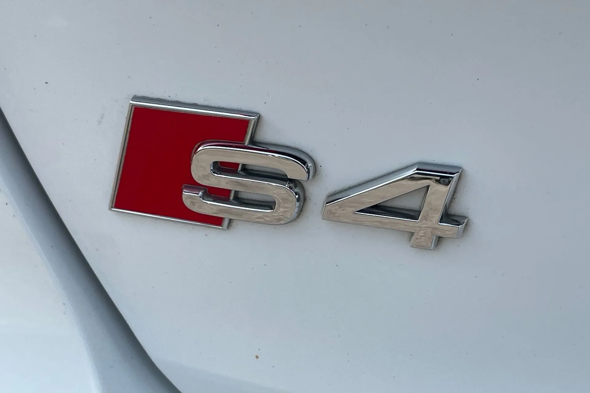 Audi A4 thumbnail image number 48