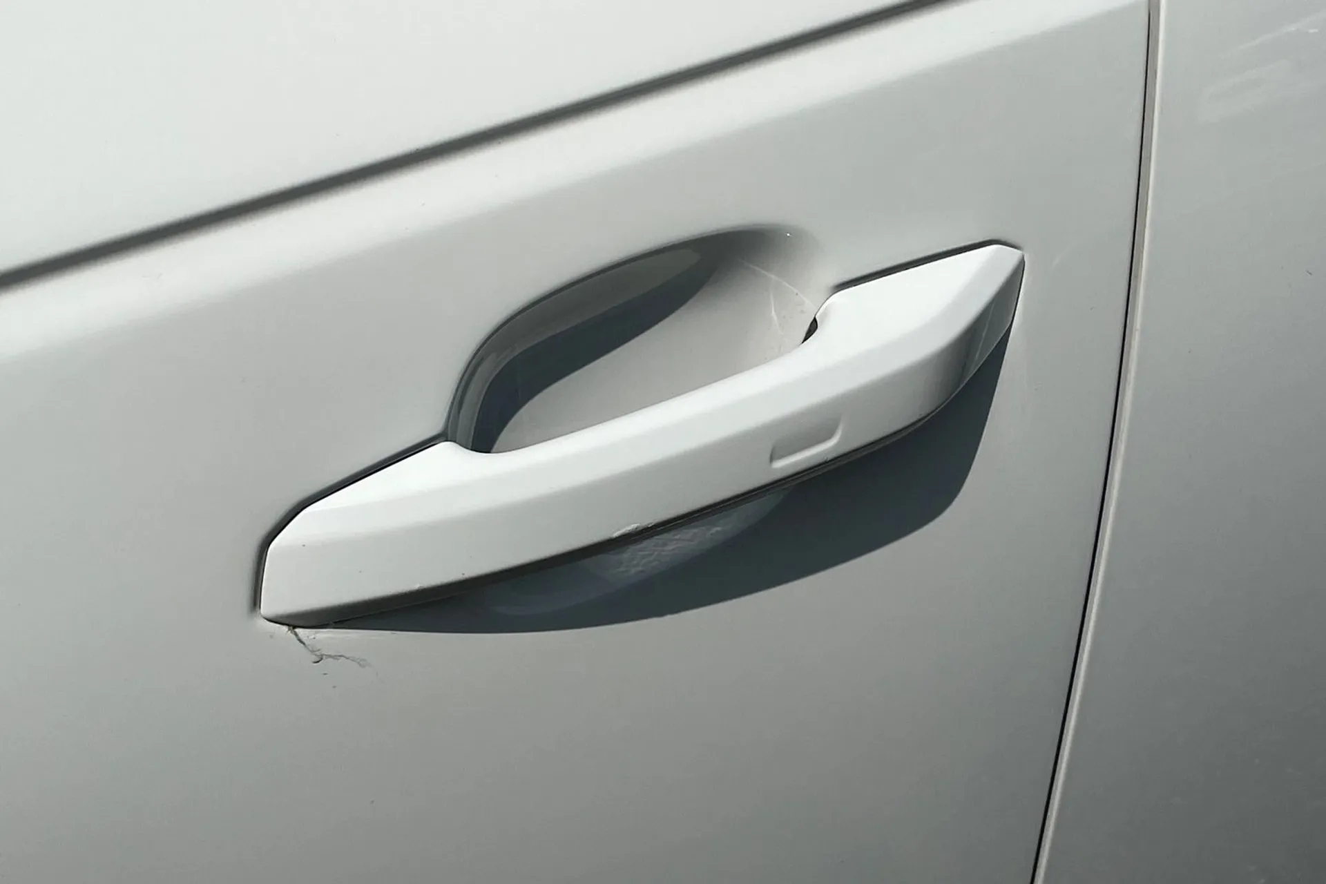 Audi A4 thumbnail image number 15