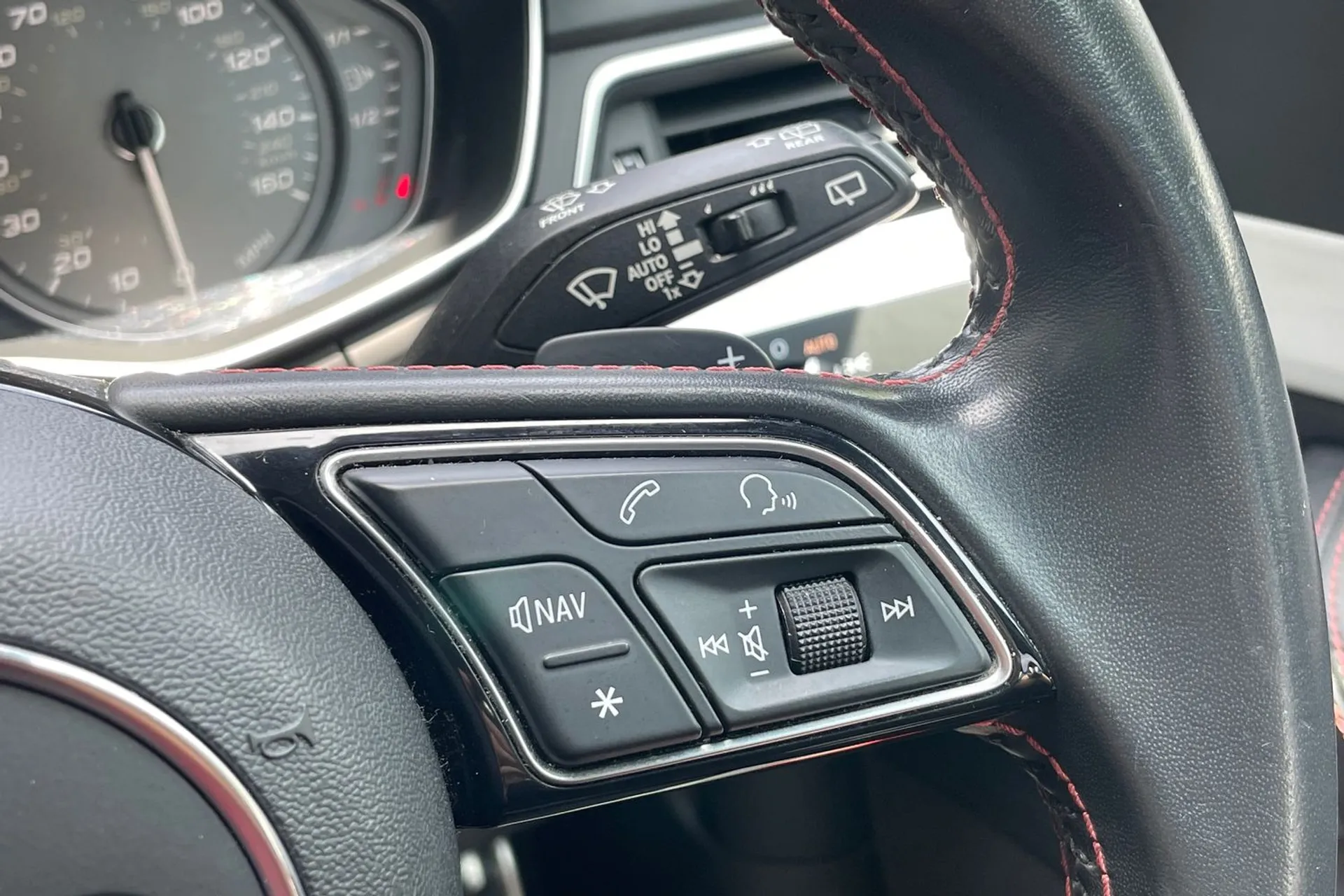 Audi A4 thumbnail image number 58