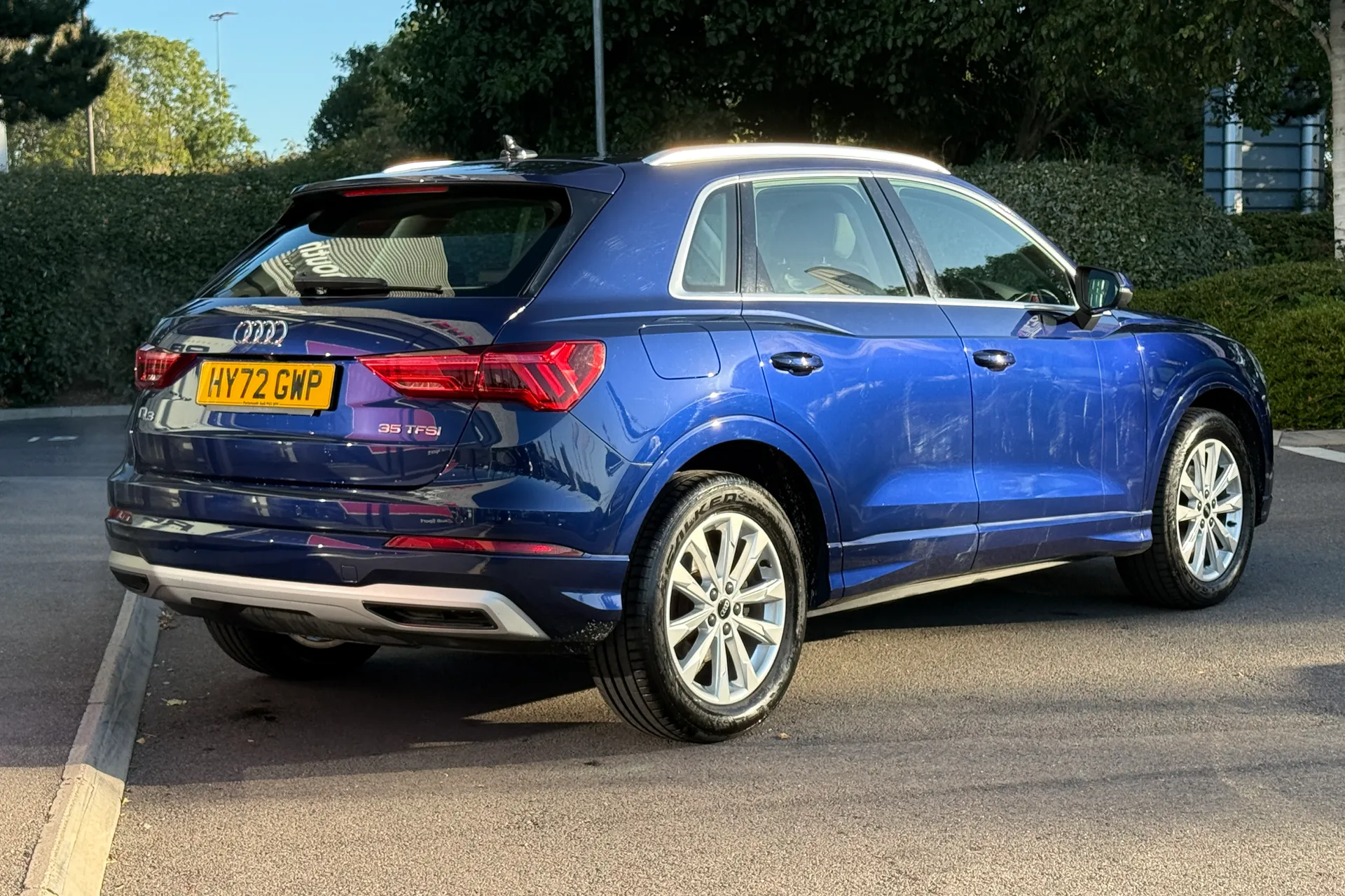 Audi Q3 thumbnail image number 23