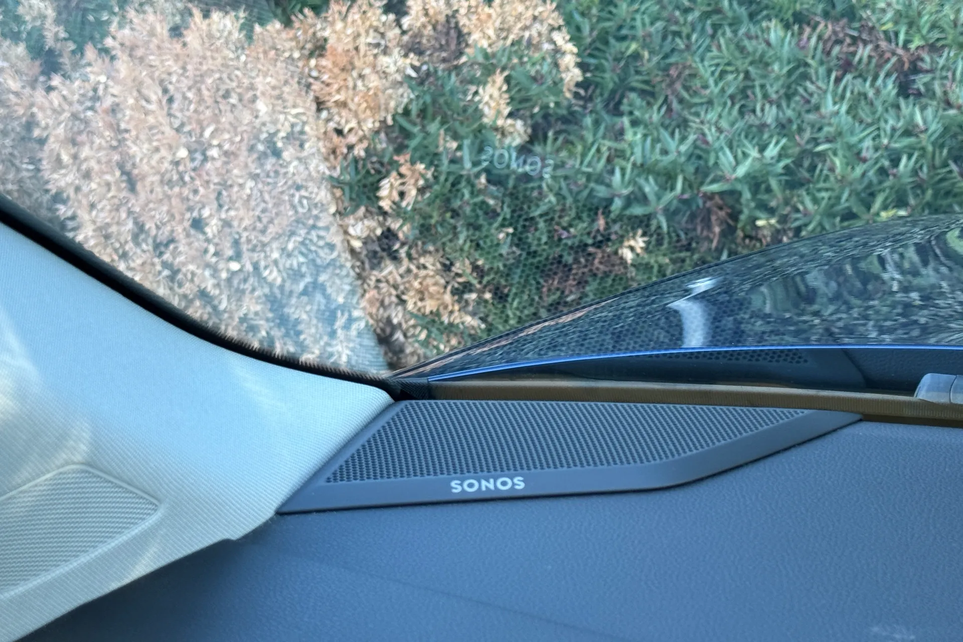 Audi Q3 thumbnail image number 19