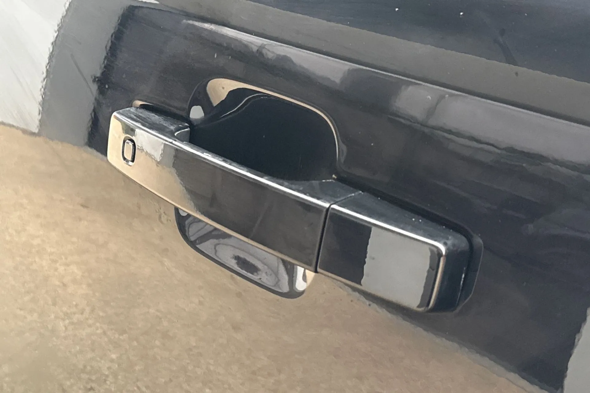 LAND ROVER Defender 110 thumbnail image number 25