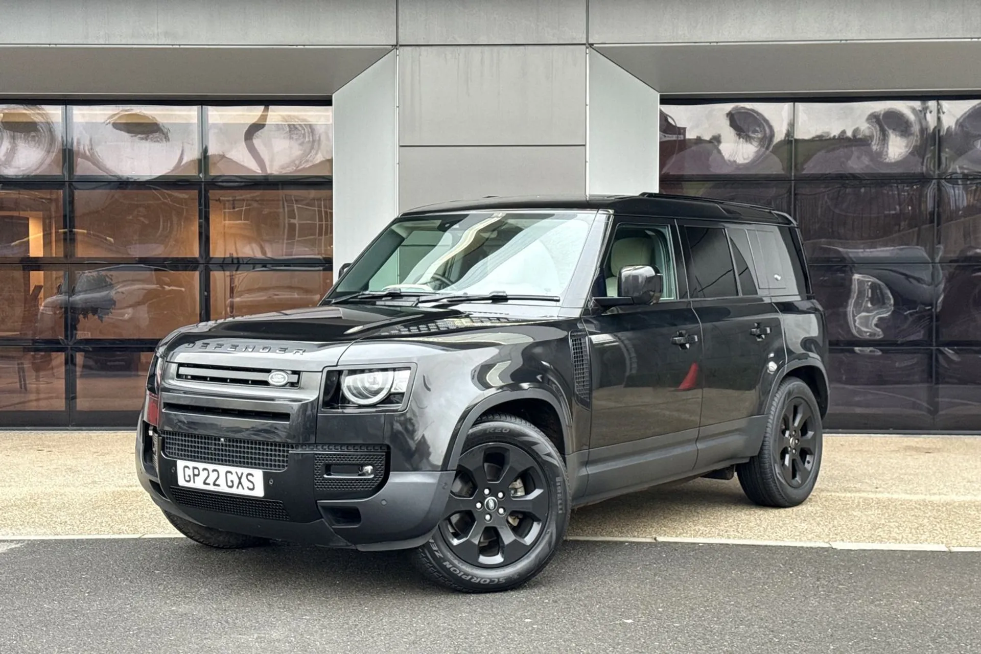 LAND ROVER Defender 110 thumbnail image number 15