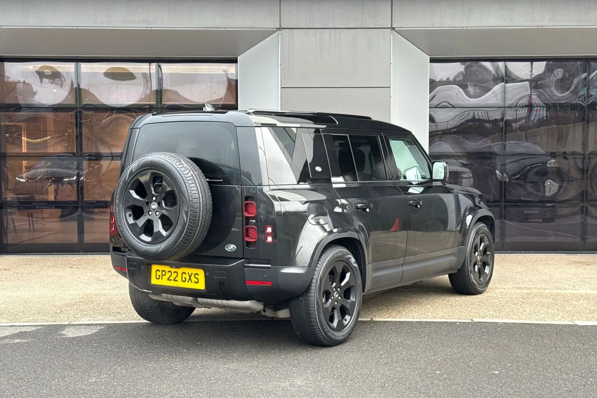 LAND ROVER Defender 110 thumbnail image number 7