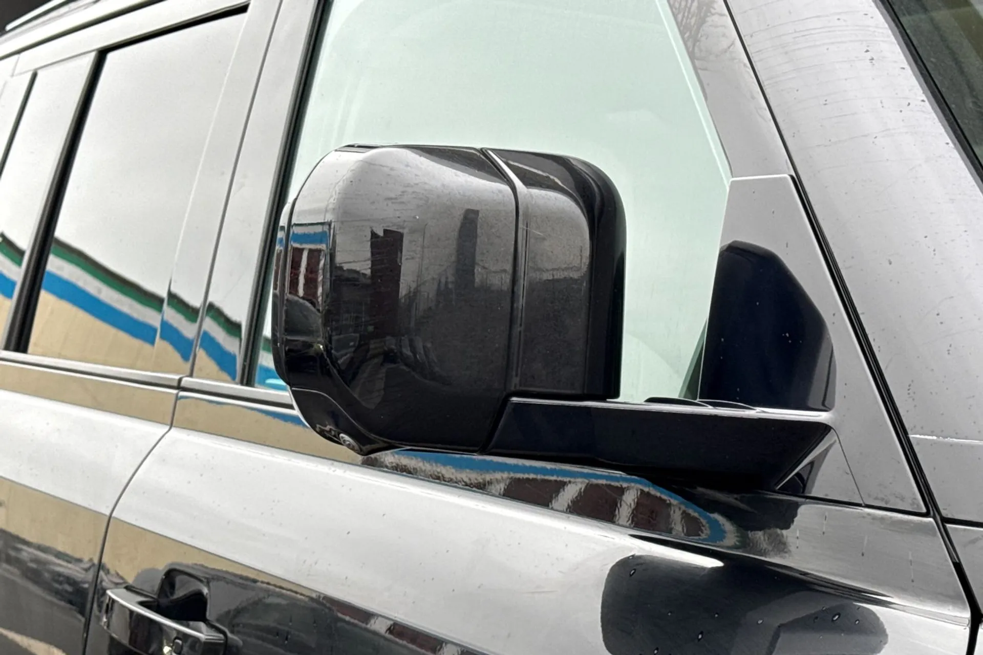 LAND ROVER Defender 110 thumbnail image number 29