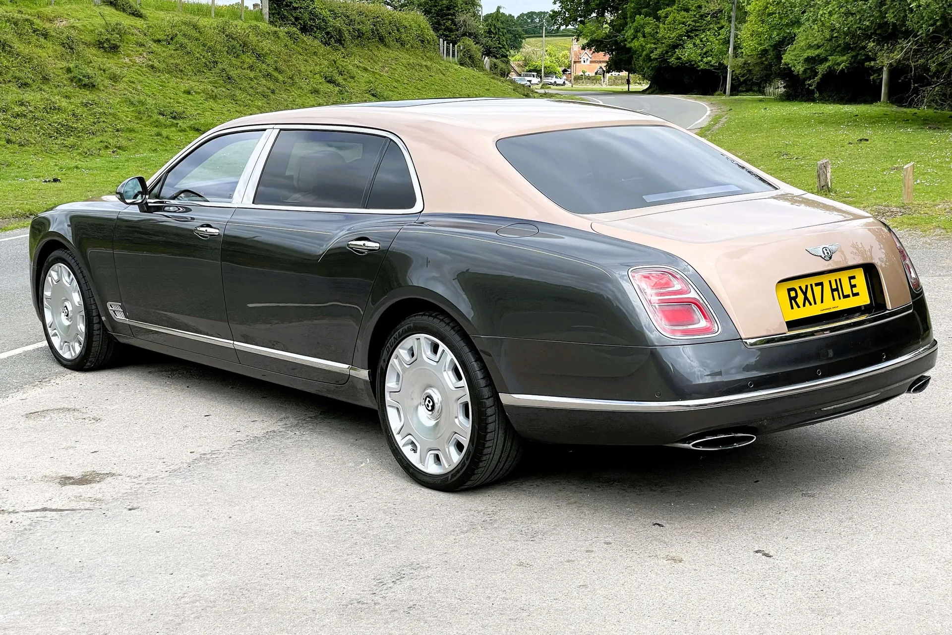 Bentley MULSANNE thumbnail image number 18