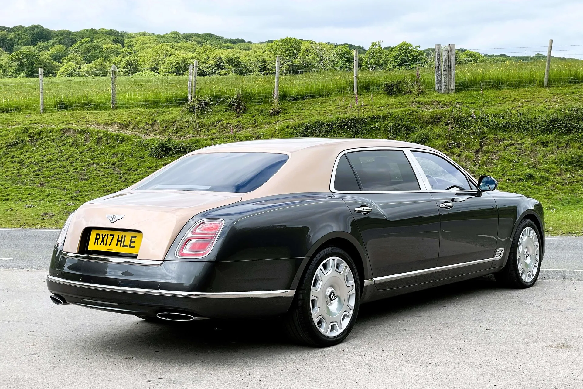 Bentley MULSANNE thumbnail image number 16