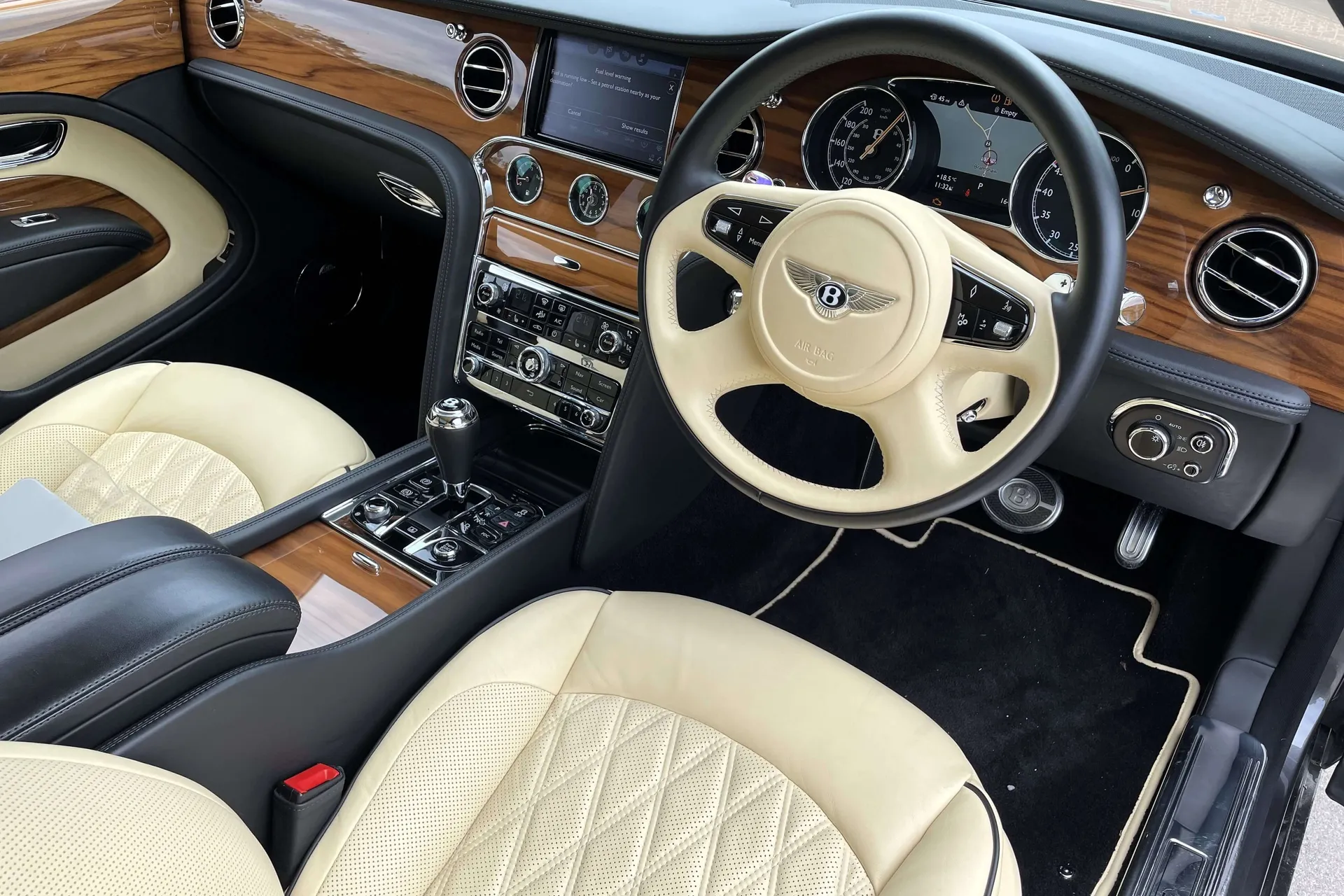 Bentley MULSANNE thumbnail image number 15