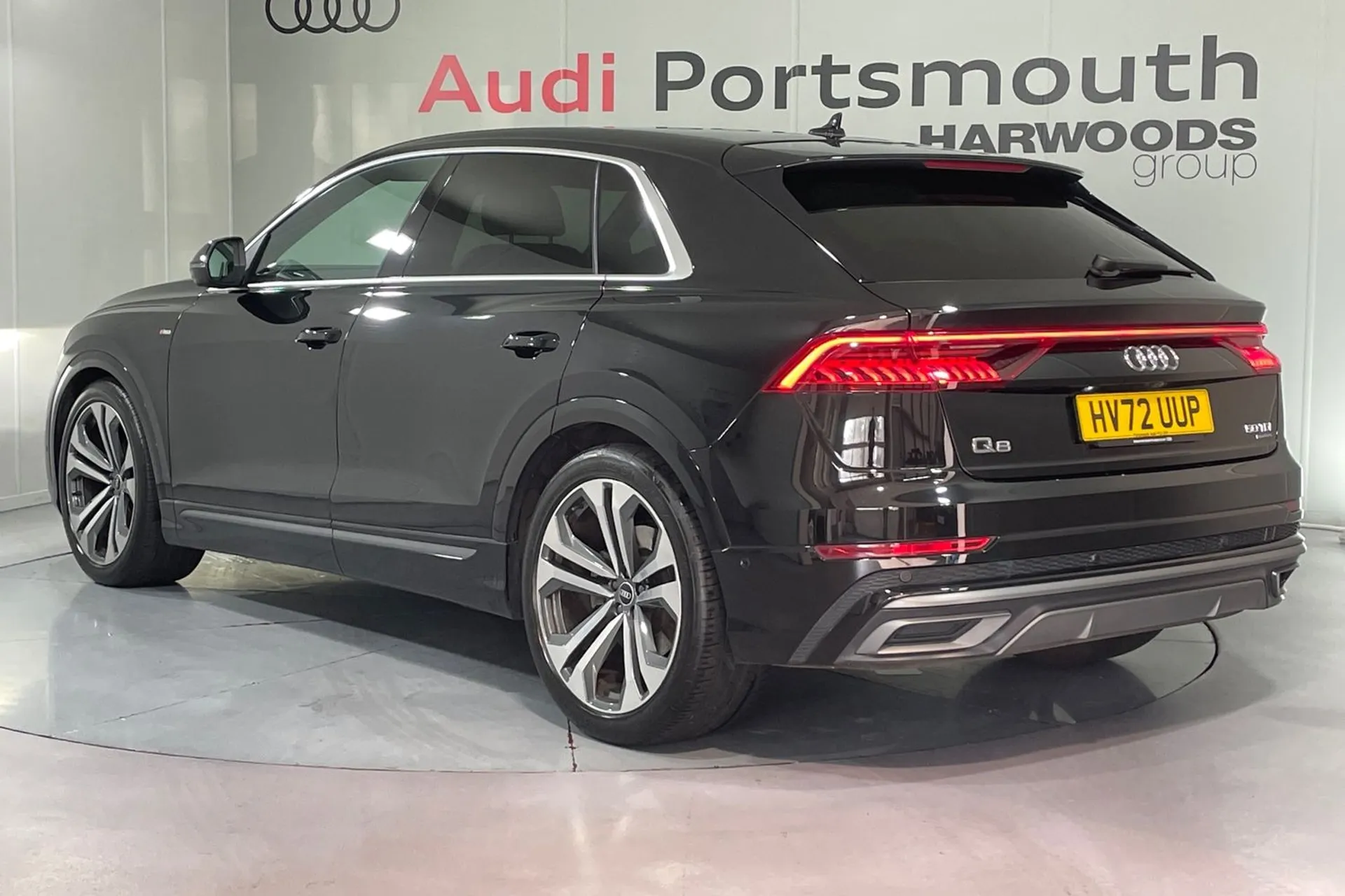 Audi Q8 thumbnail image number 9