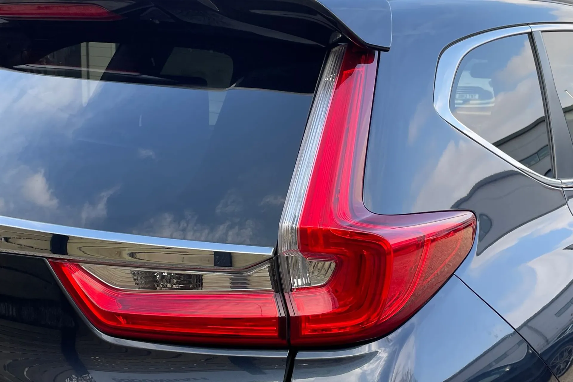 HONDA CR-V thumbnail image number 19
