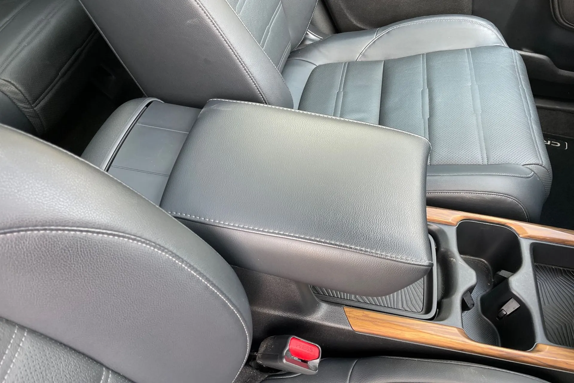 HONDA CR-V thumbnail image number 42