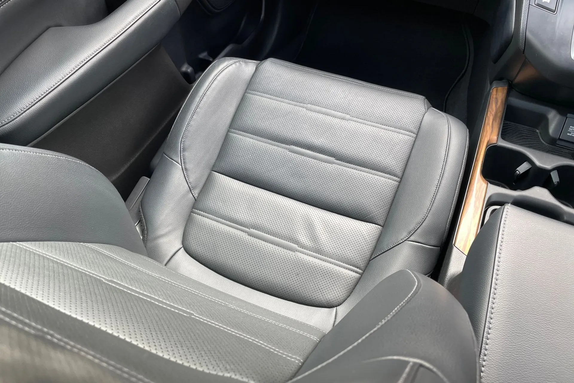 HONDA CR-V thumbnail image number 34