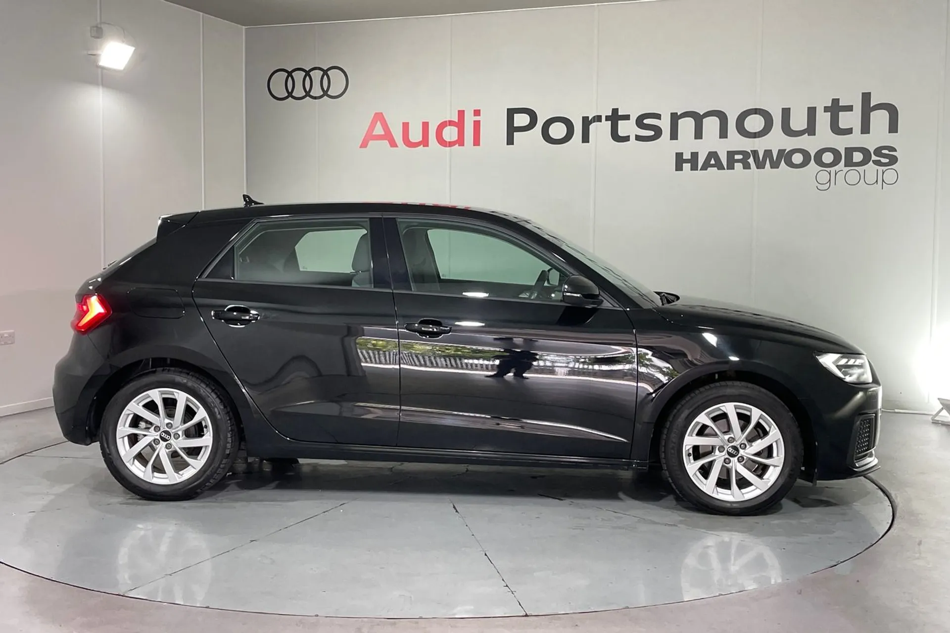 Audi A1 thumbnail image number 2