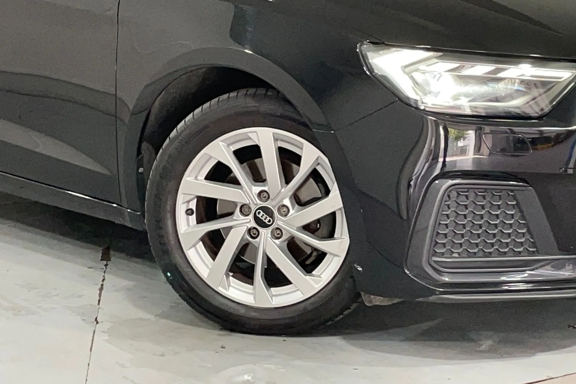 Audi A1 thumbnail image number 9