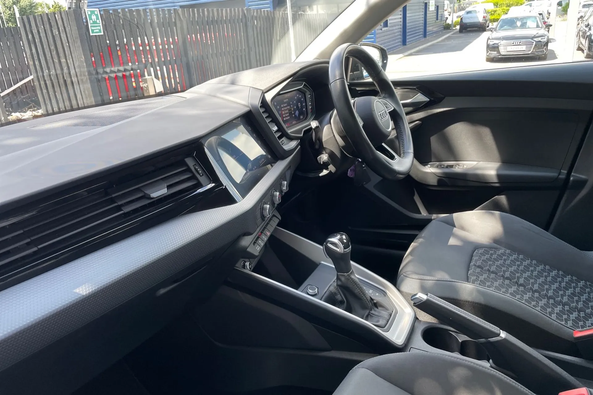 Audi A1 thumbnail image number 27