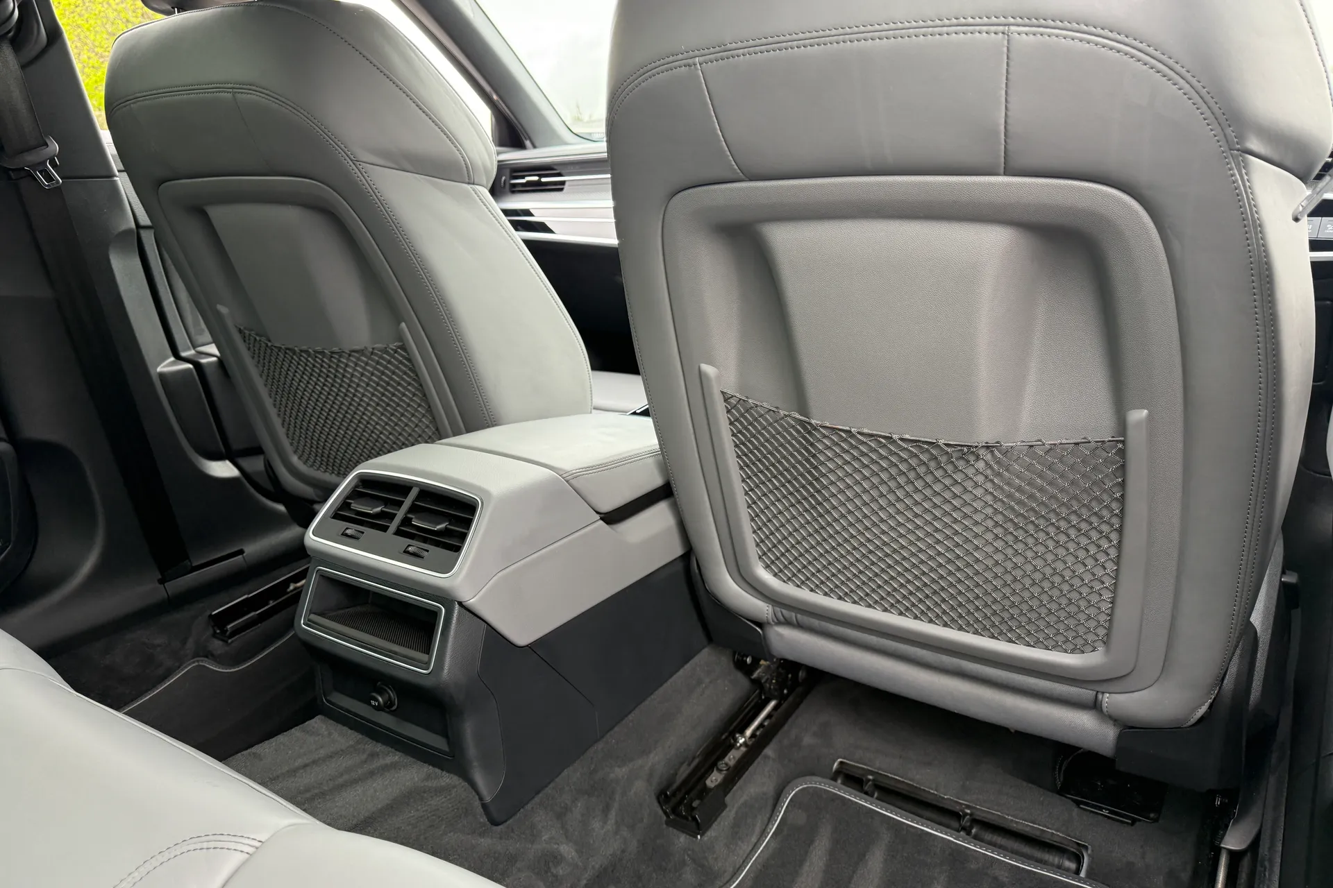 Audi A6 Saloon thumbnail image number 51