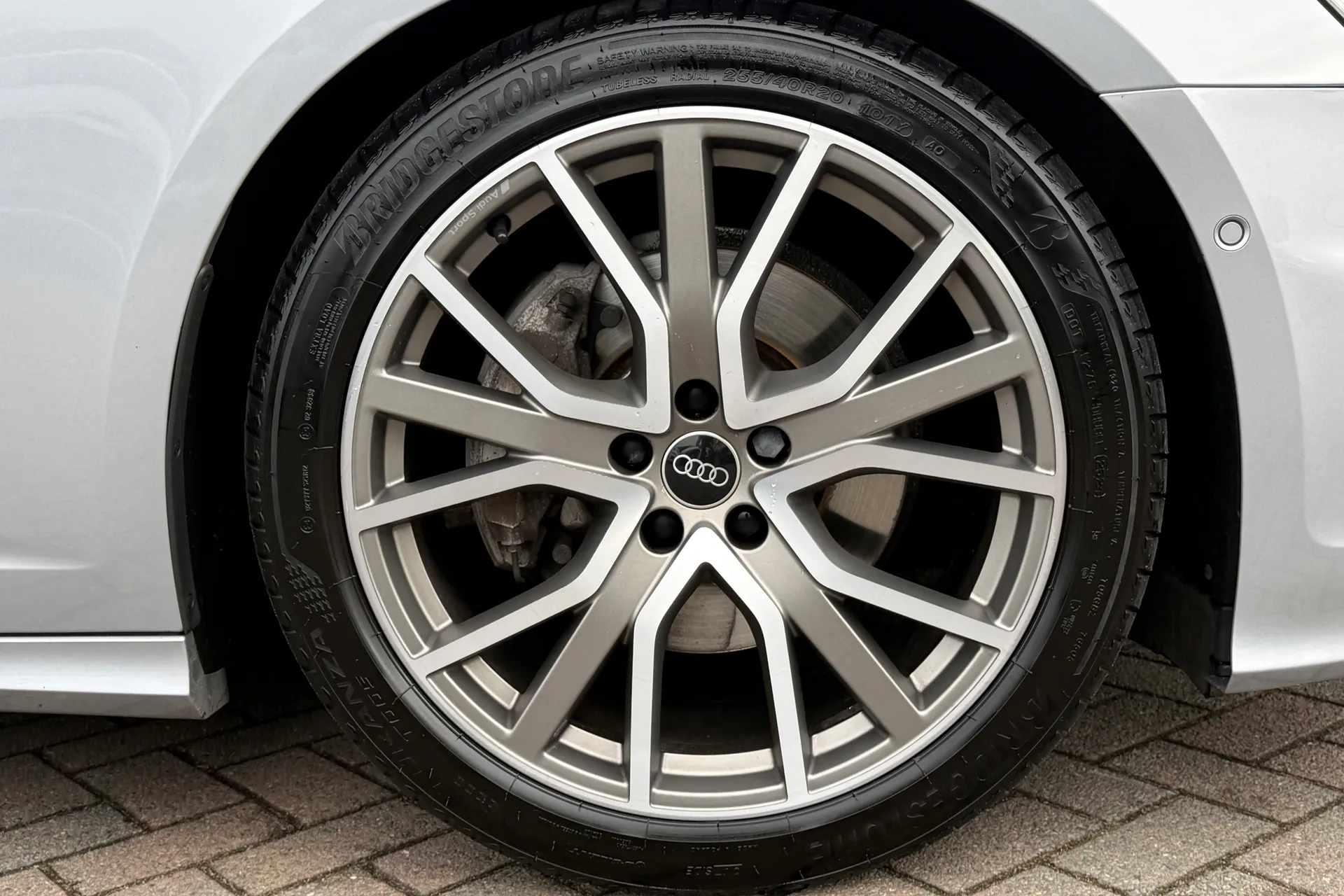 Audi A6 Saloon thumbnail image number 52