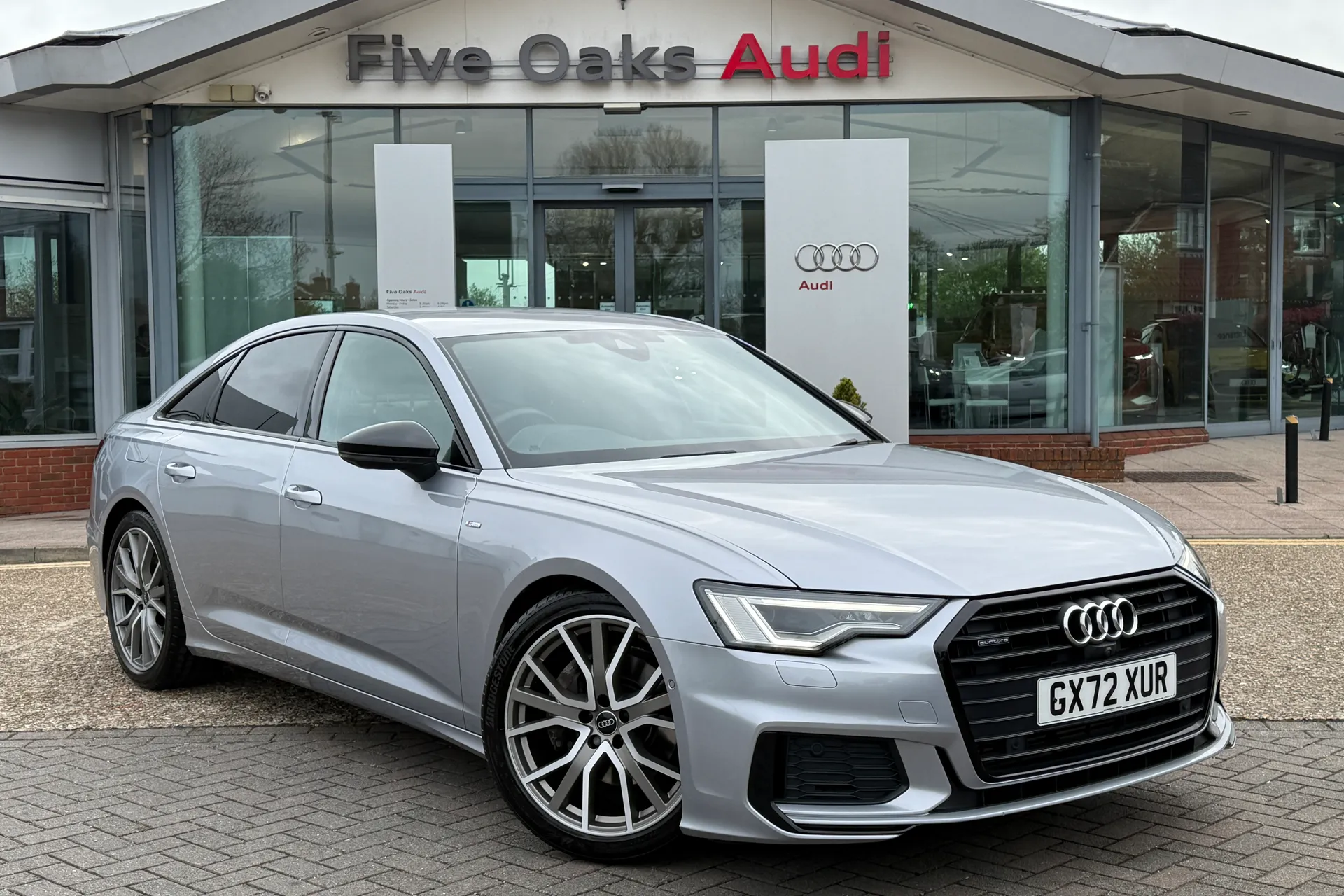 Audi A6 Saloon focused image