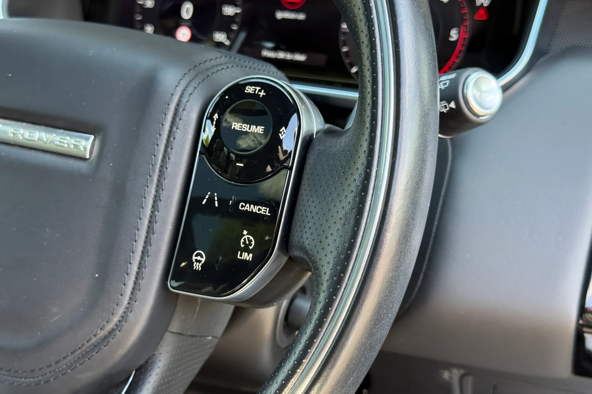 LAND ROVER RANGE ROVER SPORT thumbnail image number 48