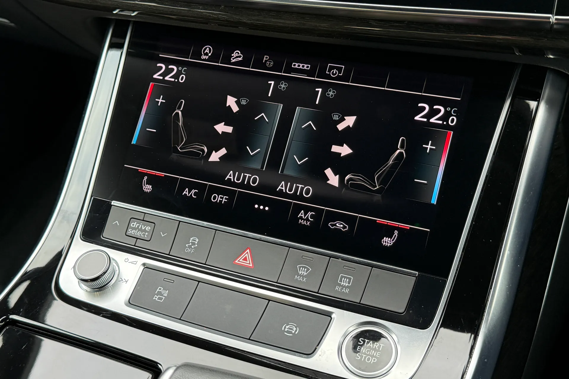 Audi Q7 thumbnail image number 14