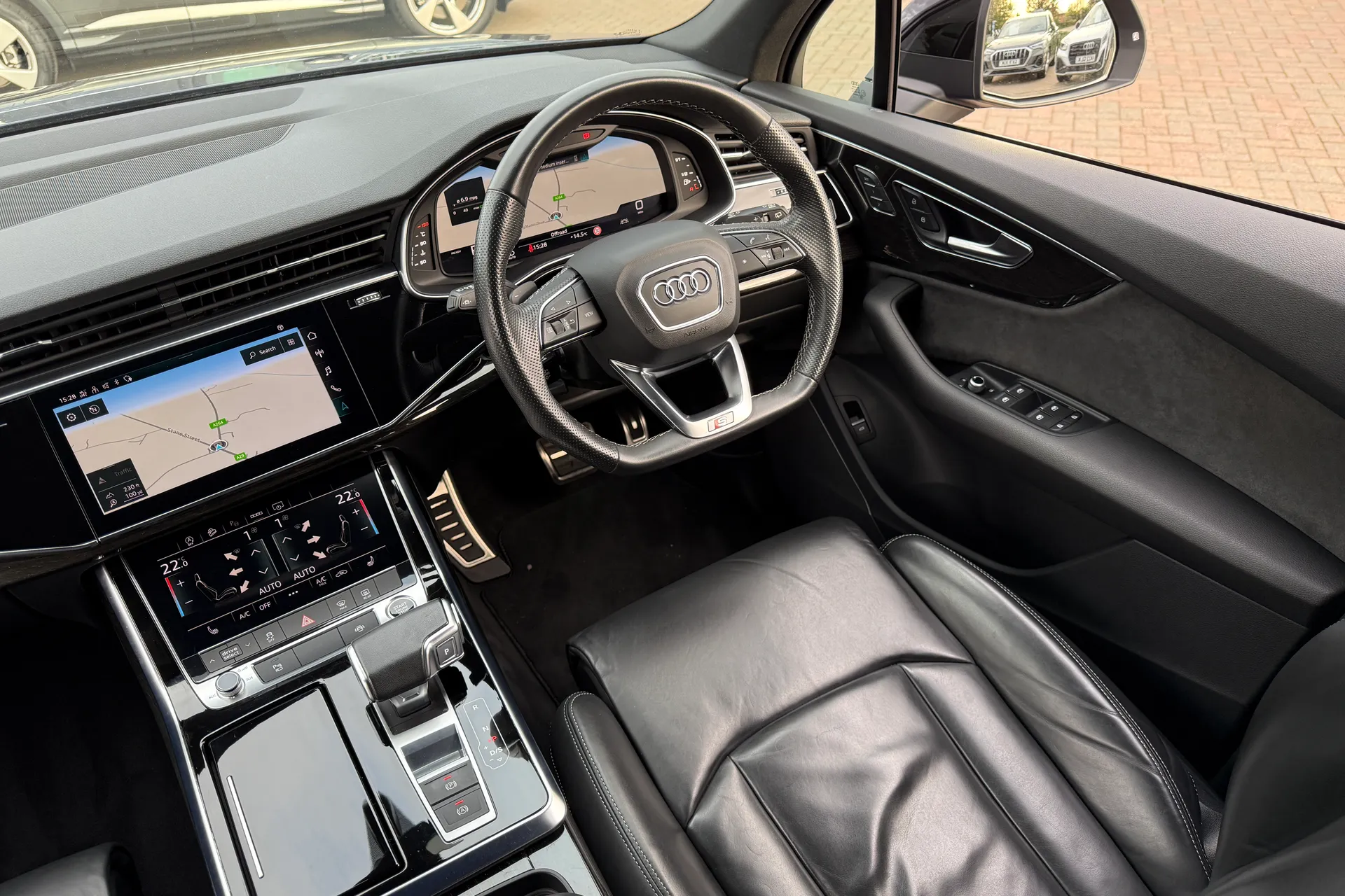 Audi Q7 thumbnail image number 42