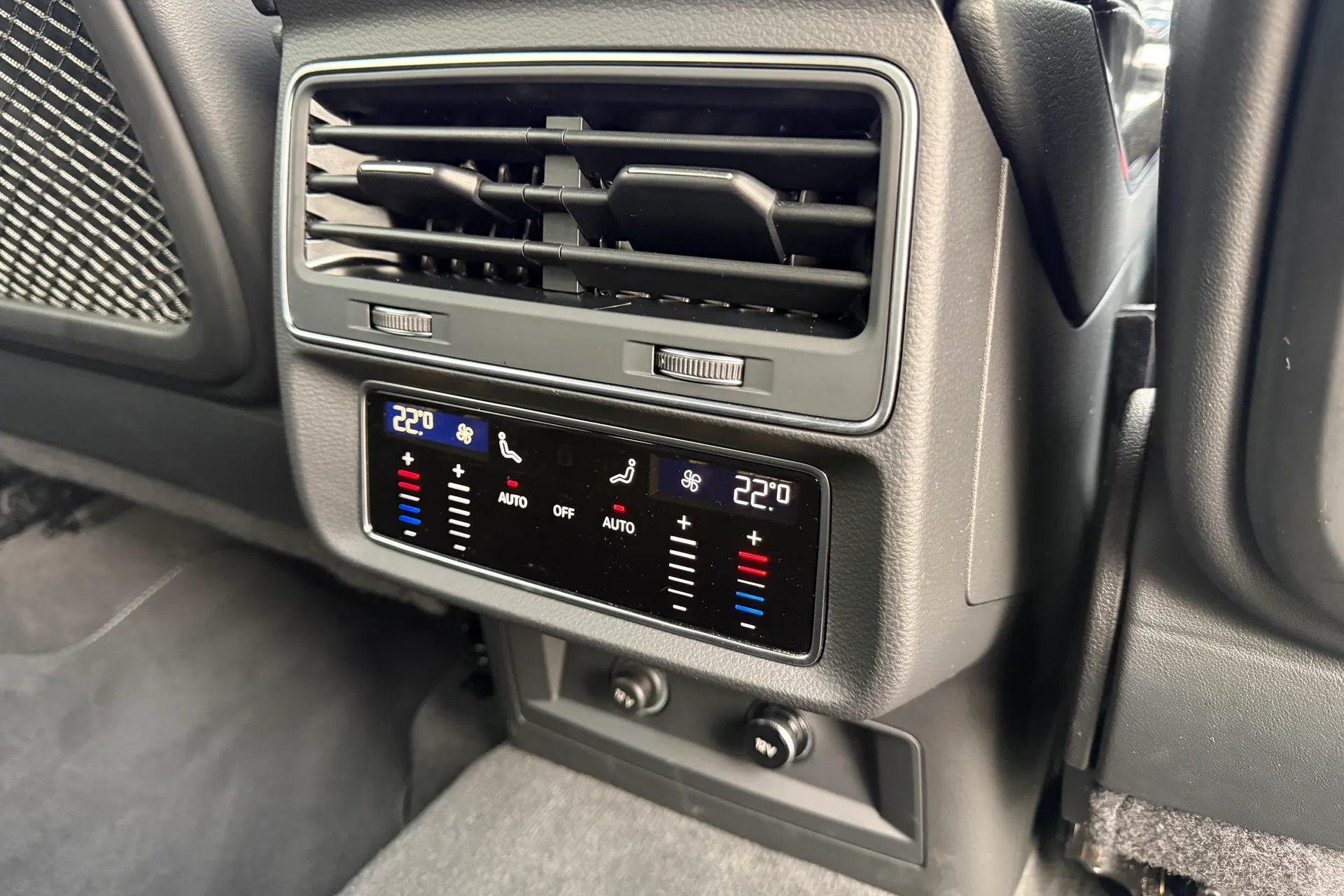 Audi Q7 thumbnail image number 48