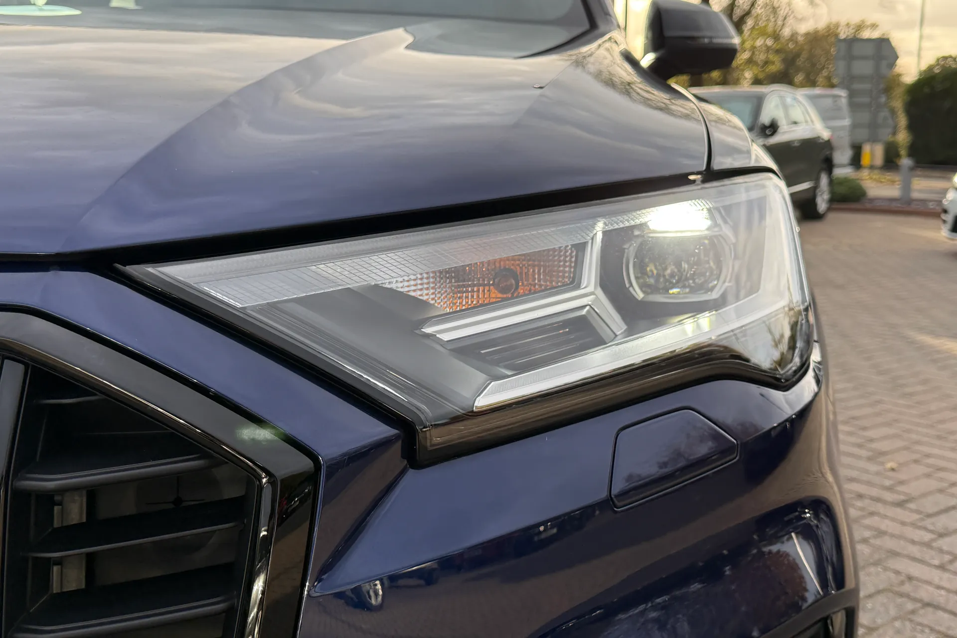 Audi Q7 thumbnail image number 54