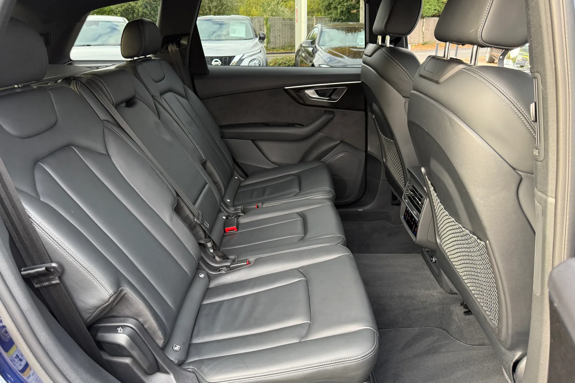 Audi Q7 thumbnail image number 45