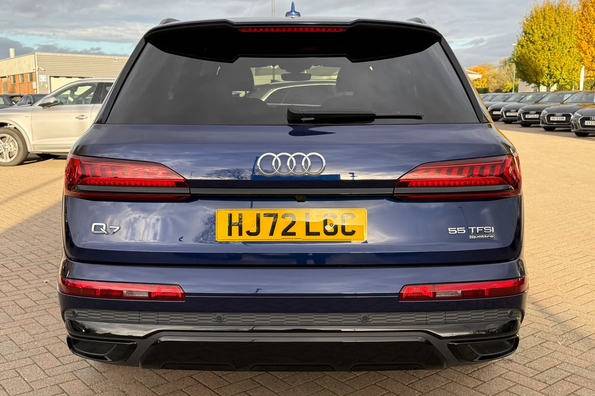 Audi Q7 thumbnail image number 32