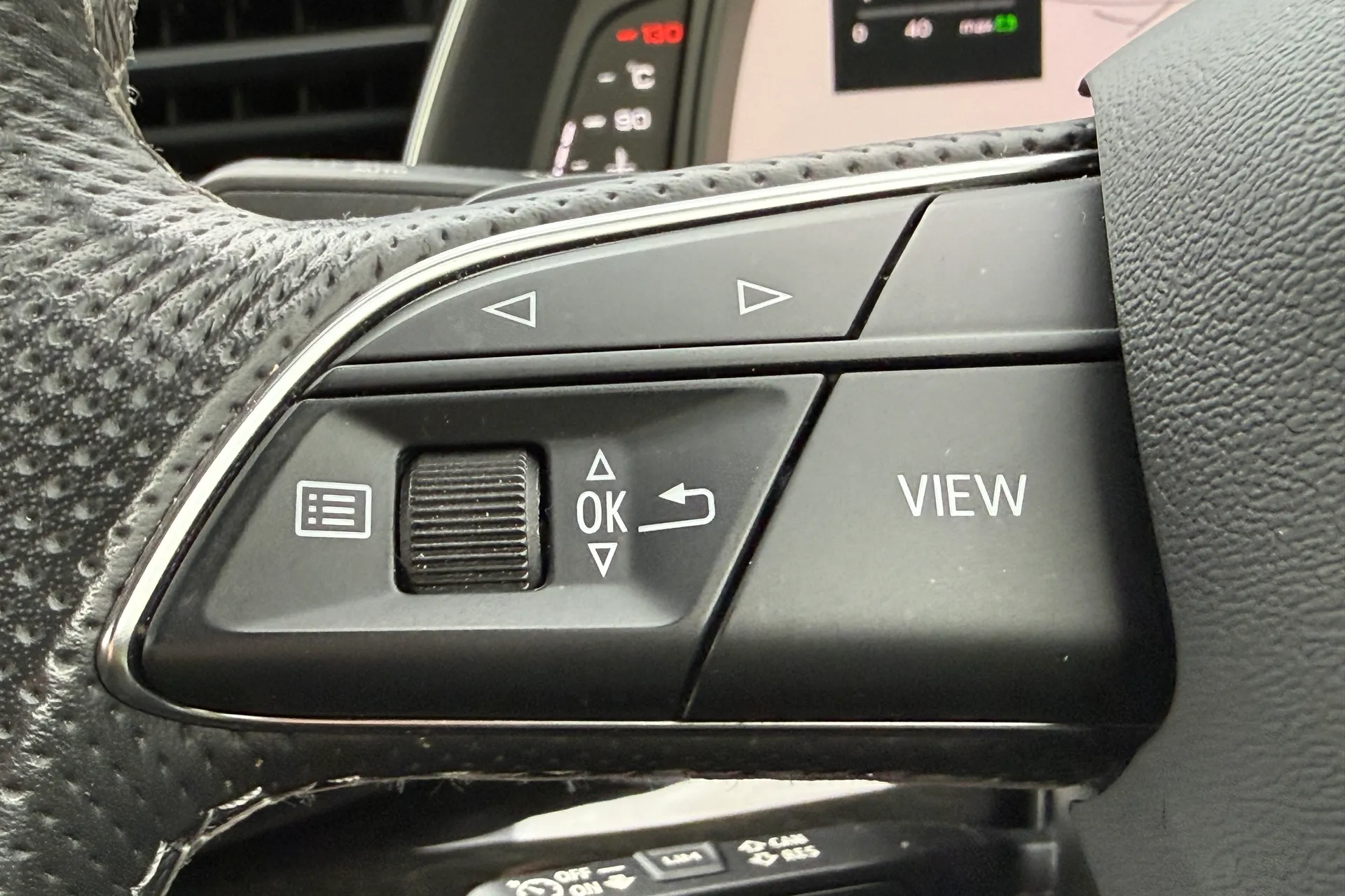 Audi Q7 thumbnail image number 21