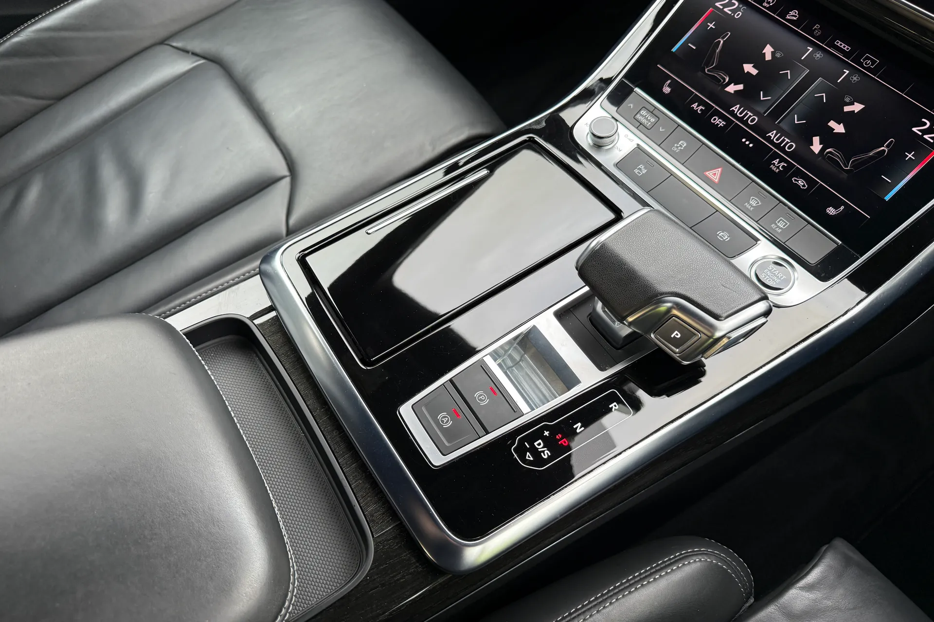 Audi Q7 thumbnail image number 40