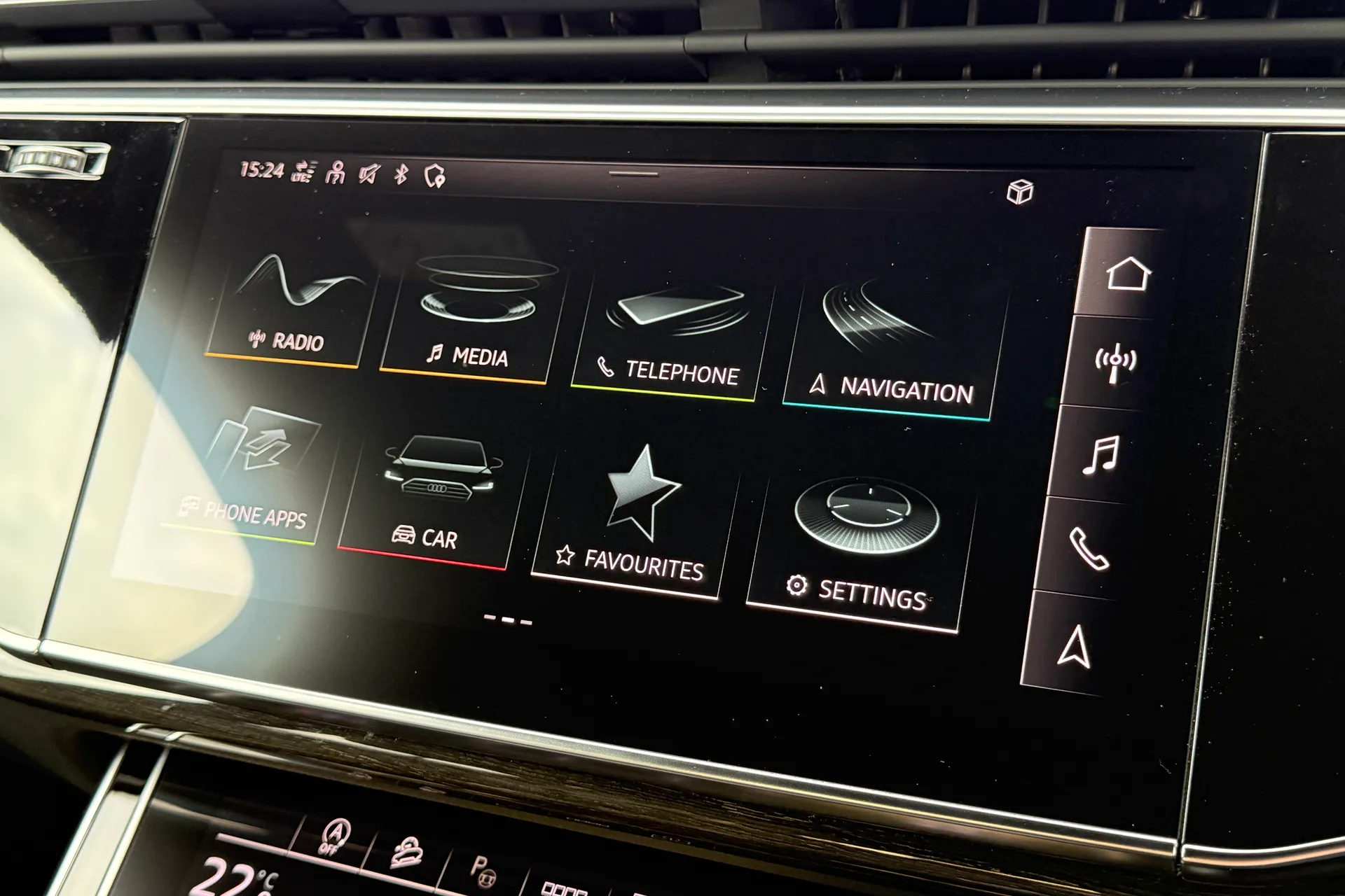 Audi Q7 thumbnail image number 12