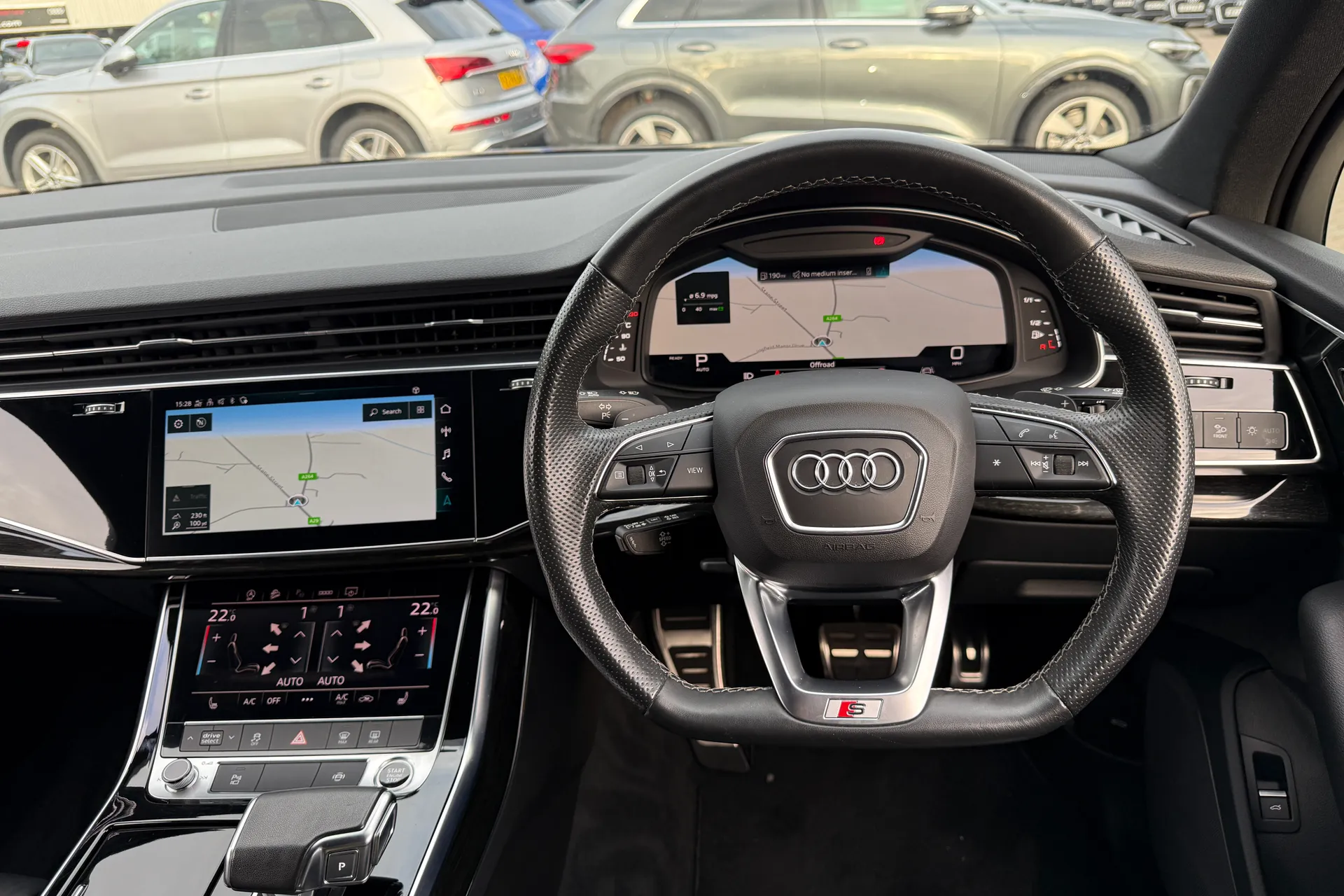 Audi Q7 thumbnail image number 6