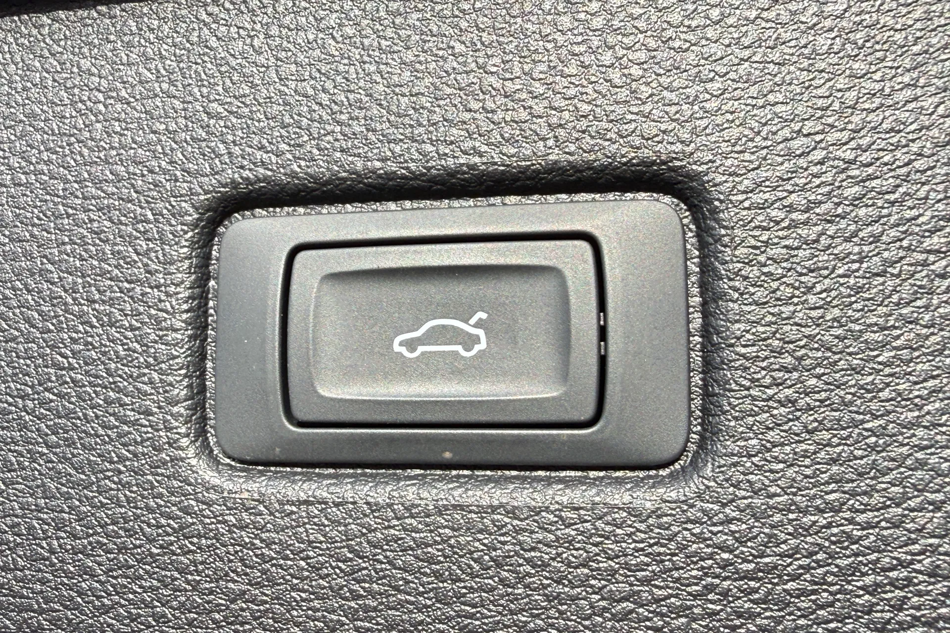 Audi Q7 thumbnail image number 37