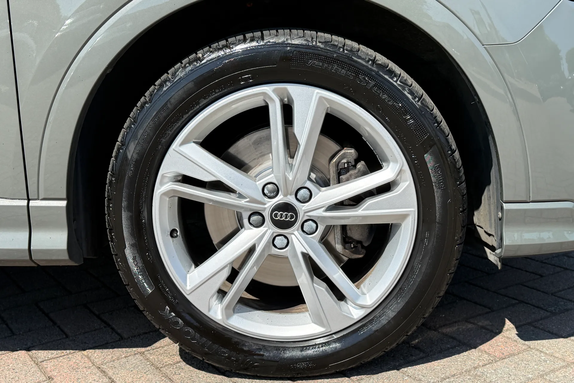Audi Q3 thumbnail image number 50
