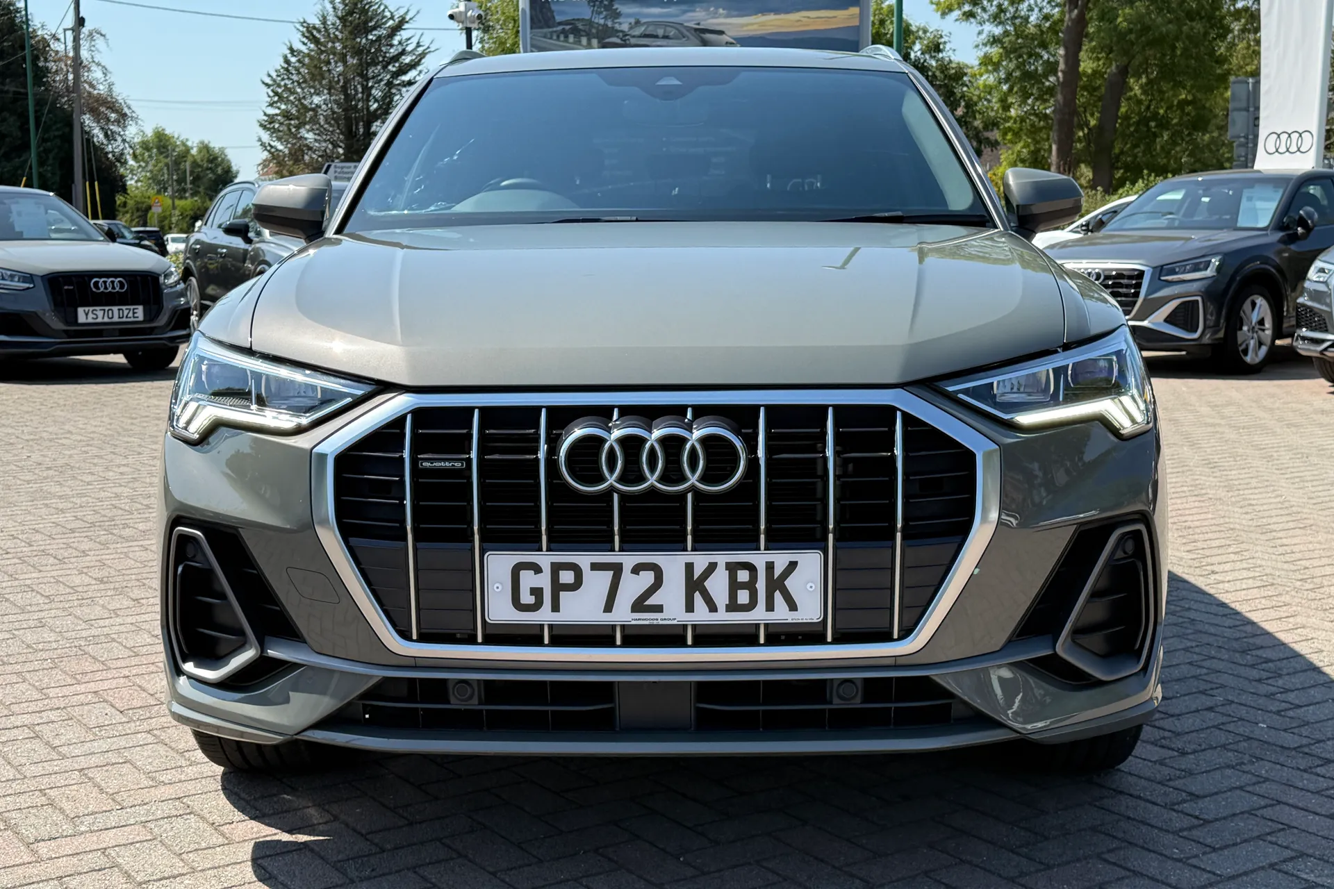 Audi Q3 thumbnail image number 27