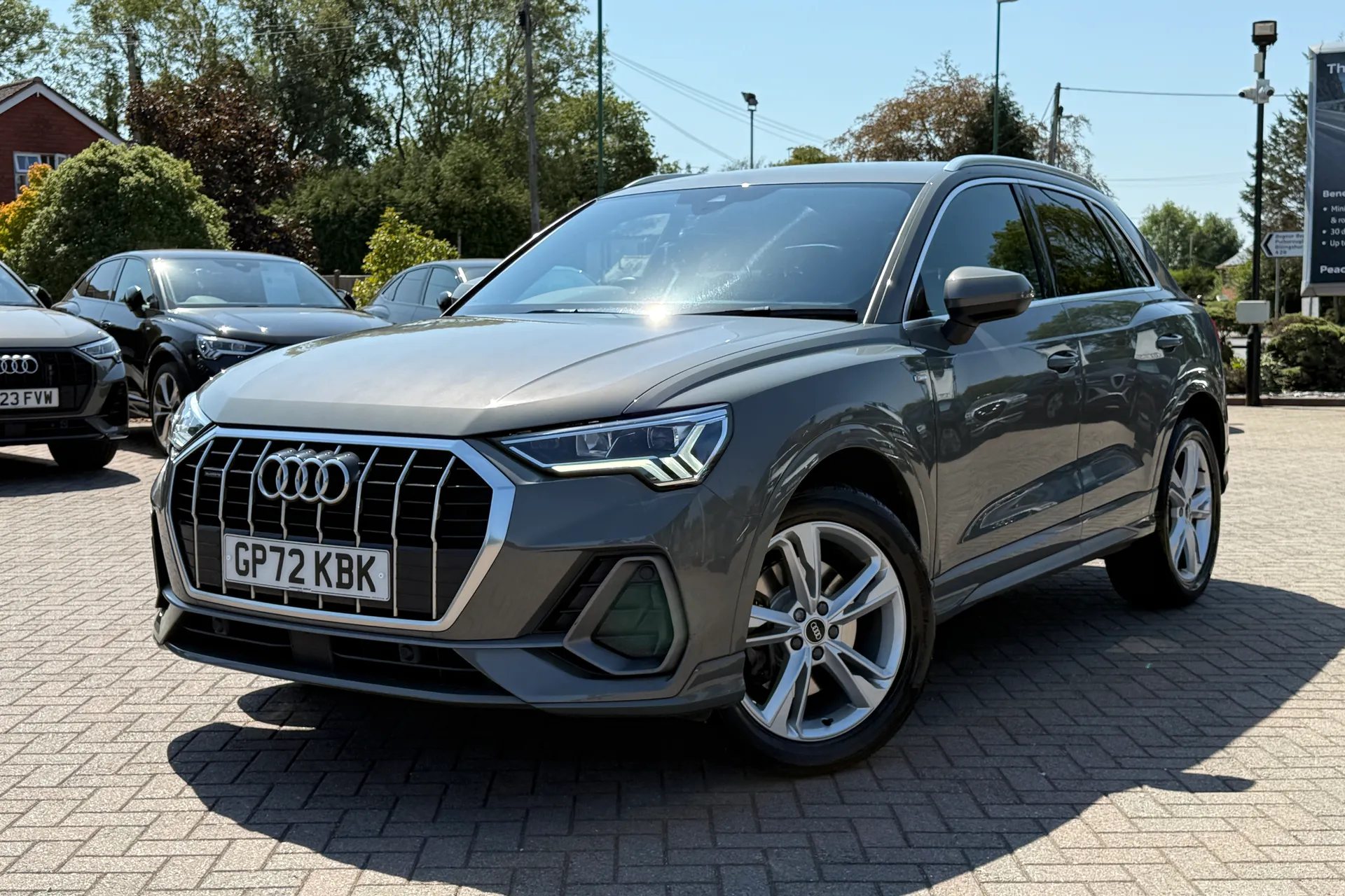 Audi Q3 thumbnail image number 28