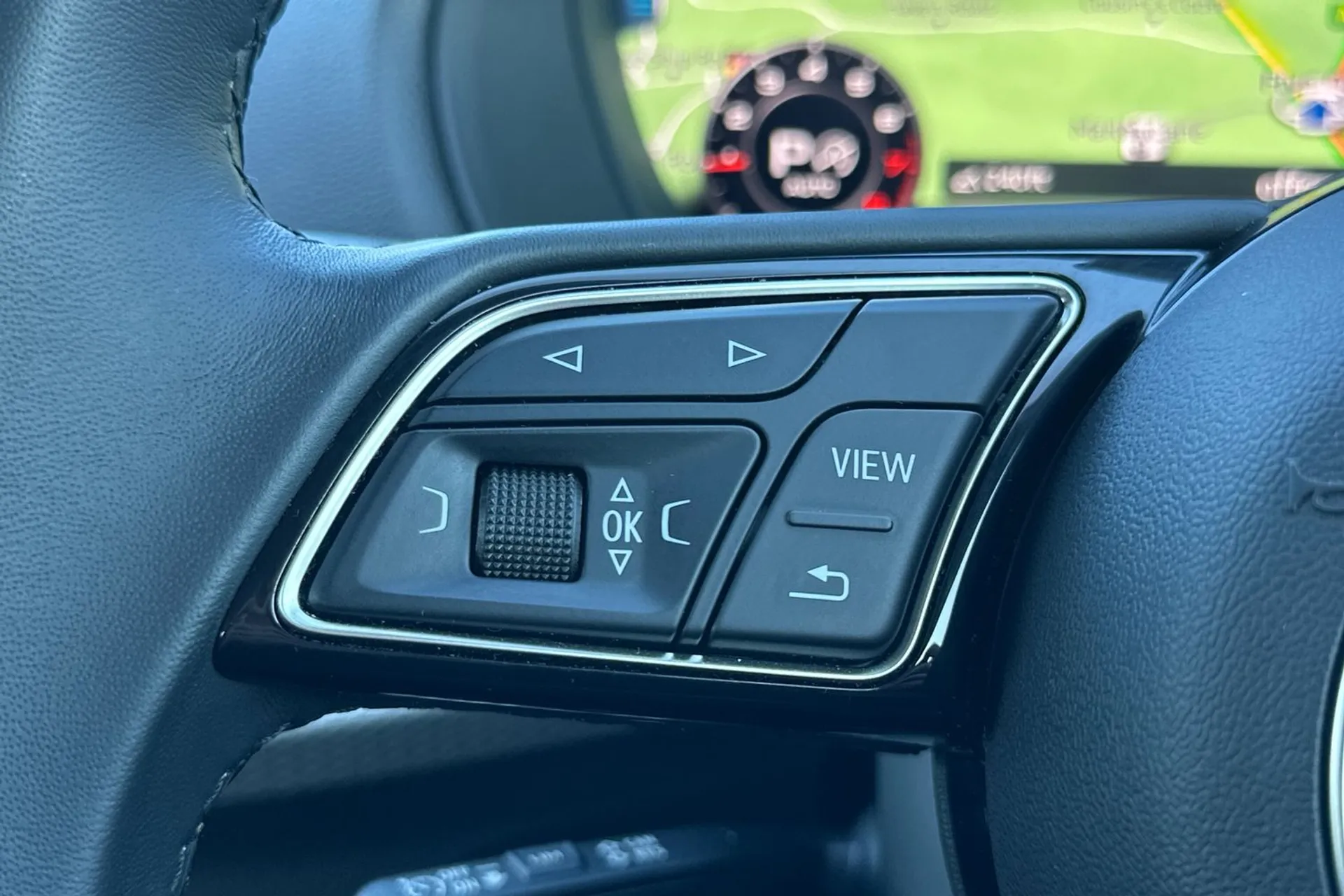 Audi Q2 thumbnail image number 38