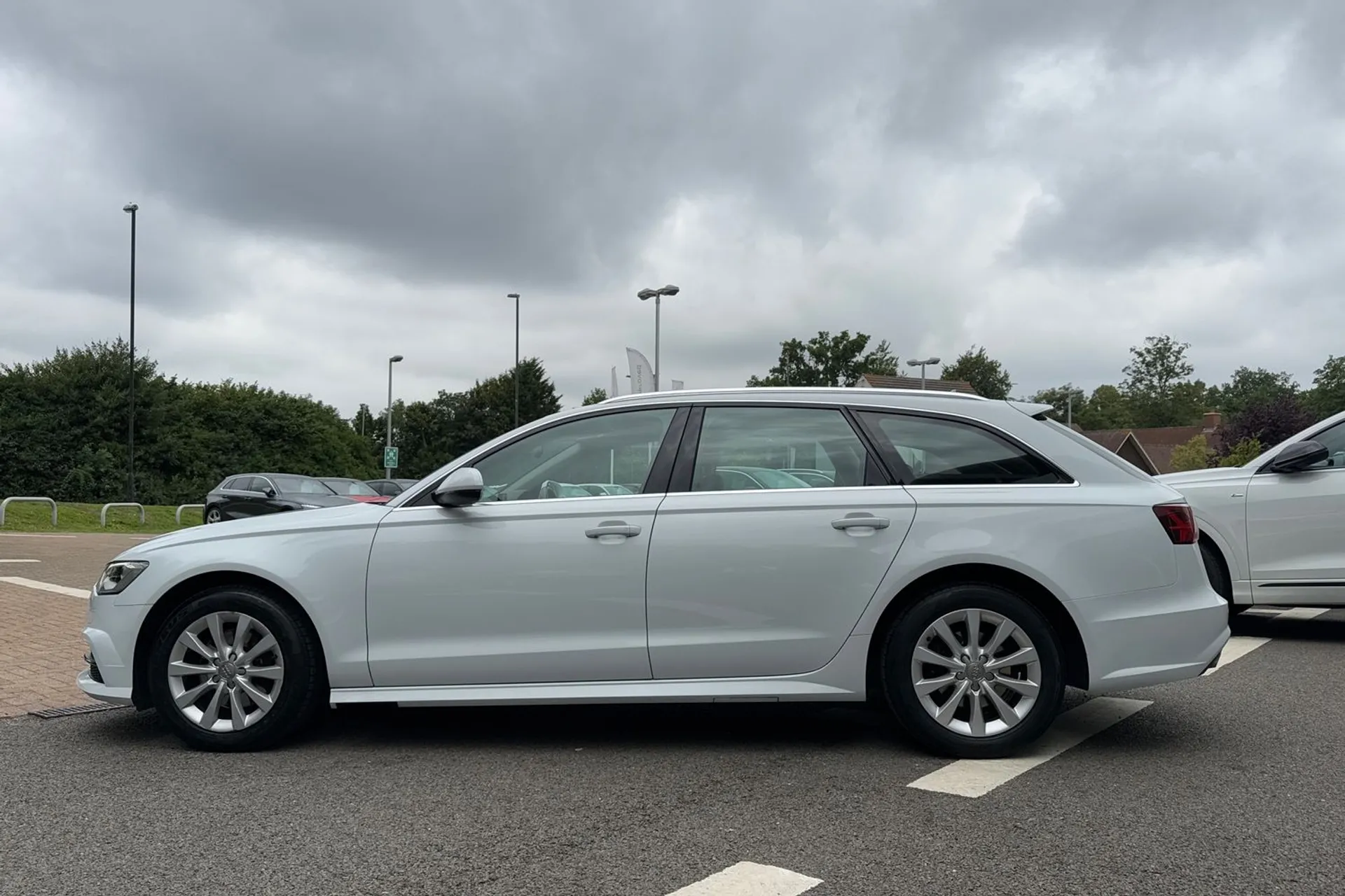 Audi A6 thumbnail image number 9