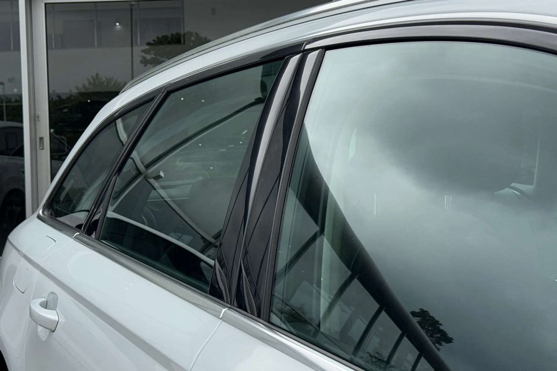 Audi A6 thumbnail image number 13